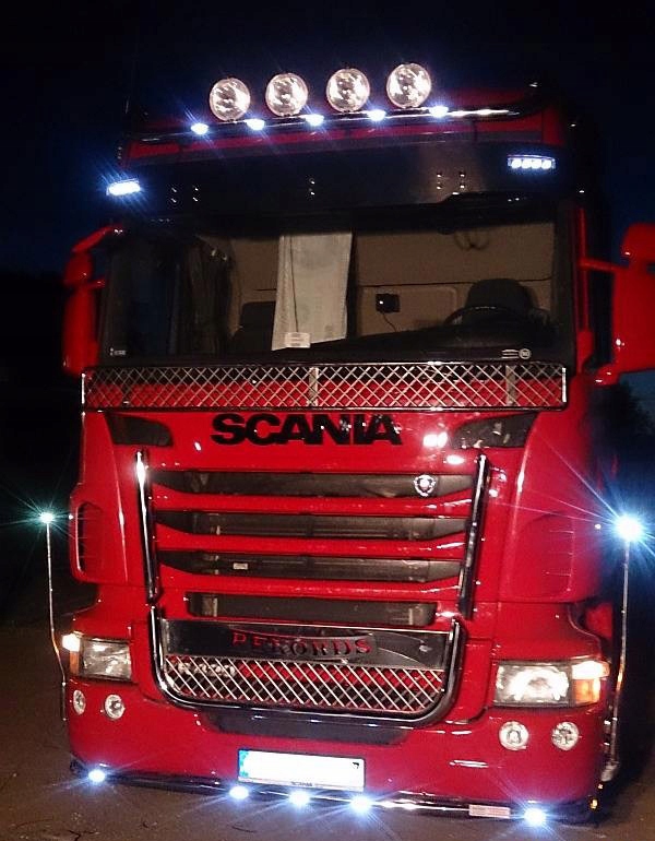 Orurowanie dolne na gril Scania R Series EAN (GTIN) 5905514010383