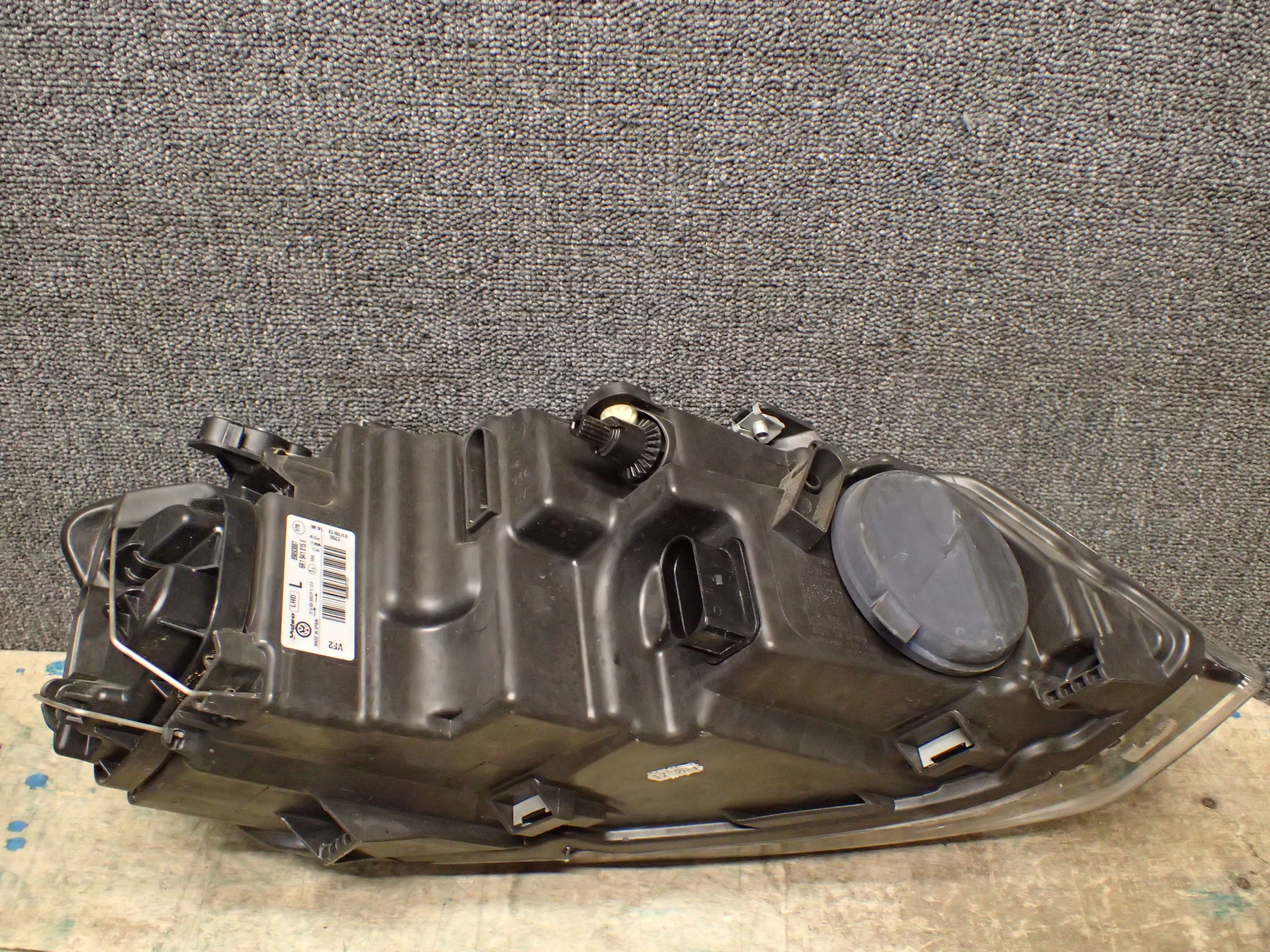 LIGHT FRONT LEFT VW POLO 08- 6R1941015E