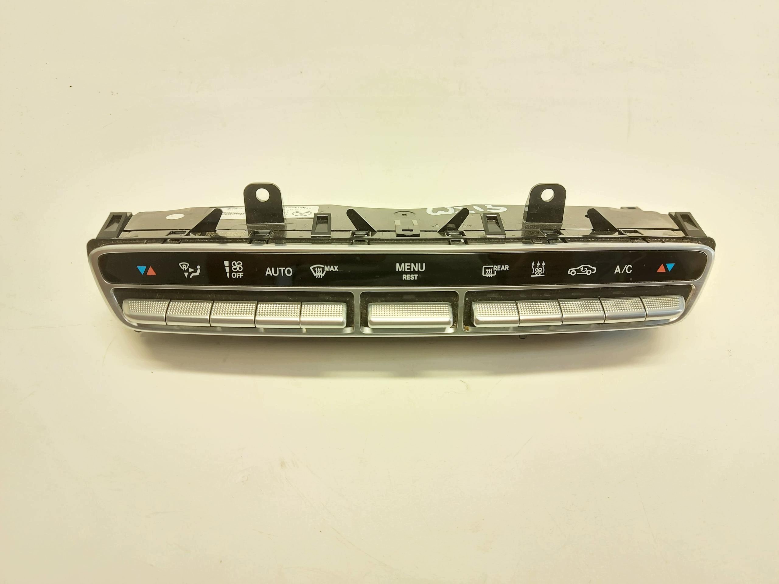 MERCEDES W213 E300de Kombi commande de climatisation A2139059907