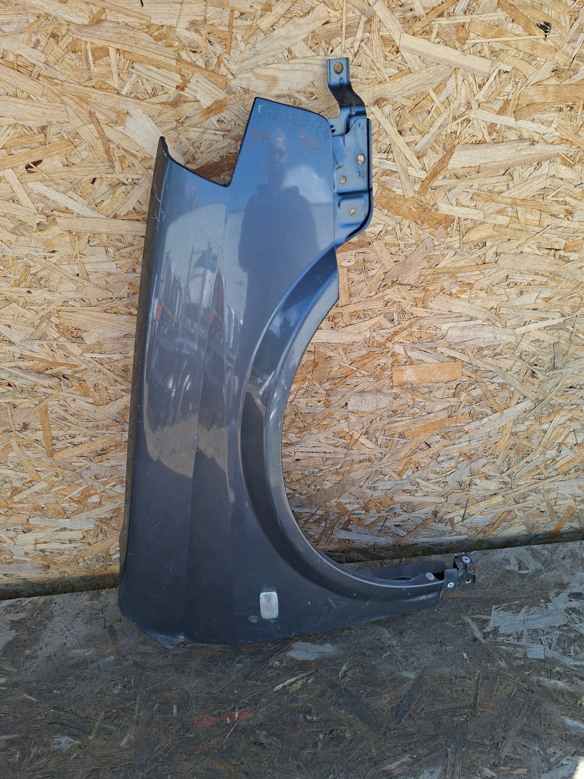 fender front front right NISSAN PRIMERA P12