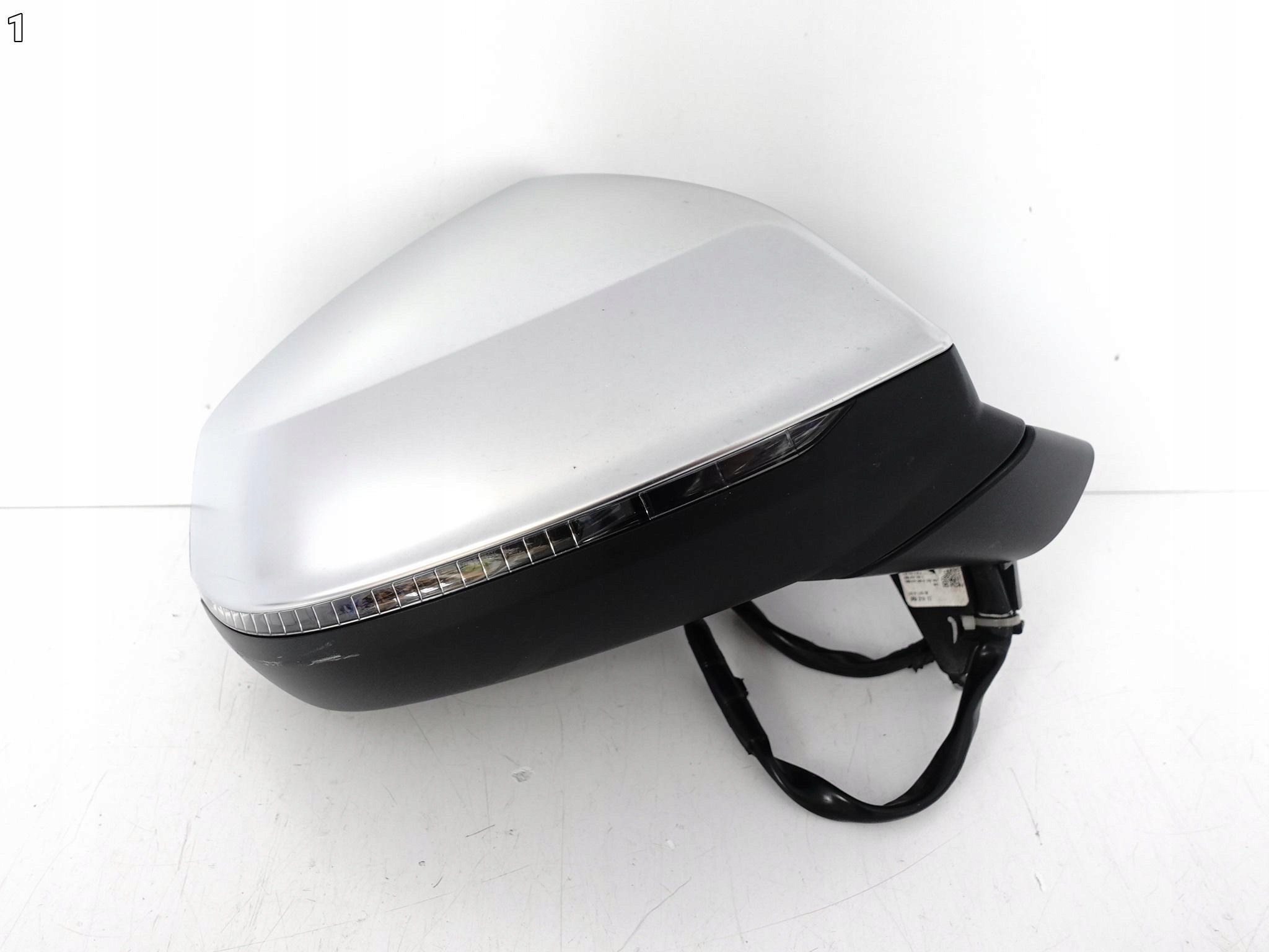 AUDI Q7 SQ7 4M0 15- mirror right cover SATYNA indicator 14PIN
