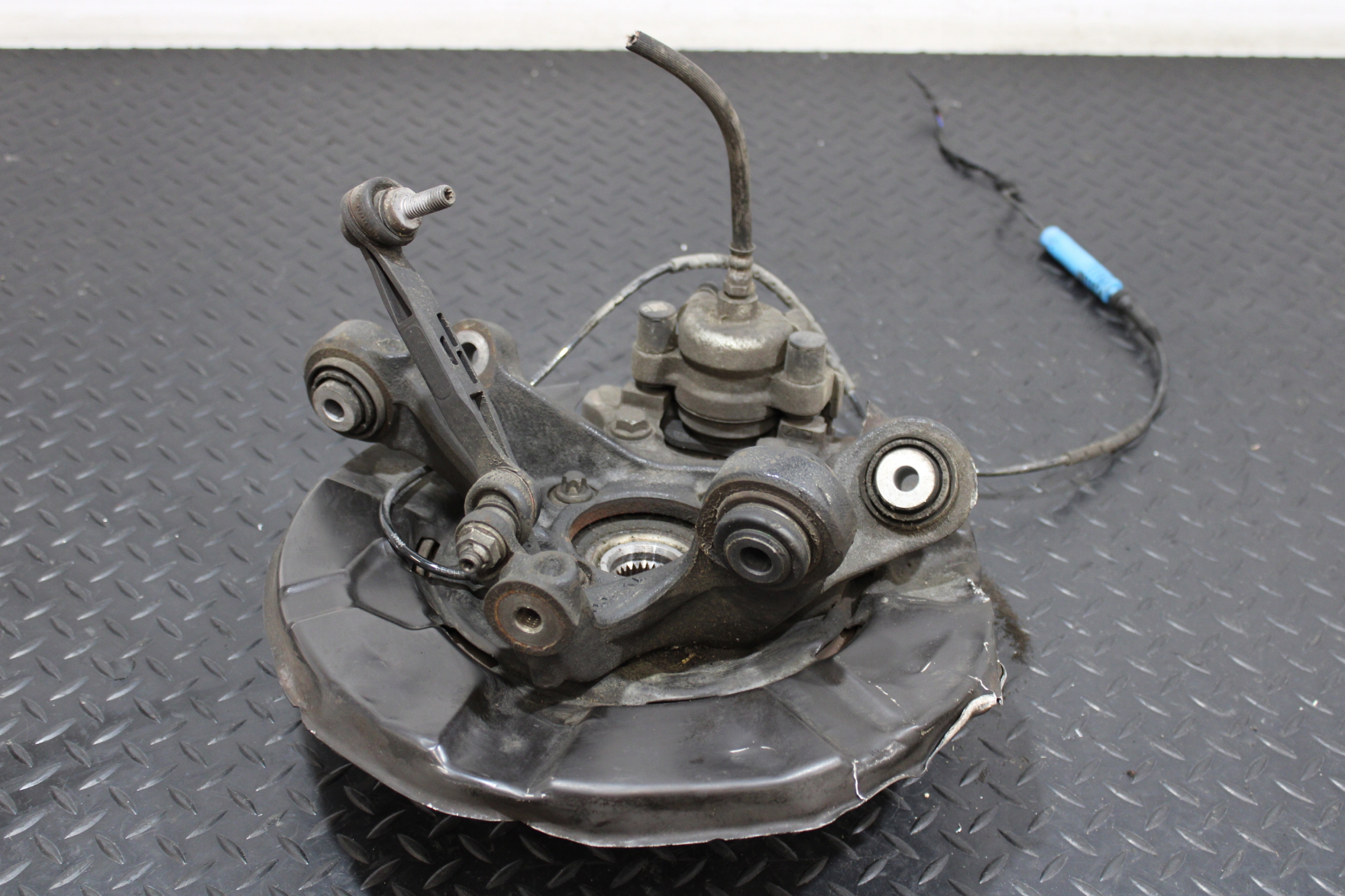 swing left rear part BMW X1 E84 LIFT LCI