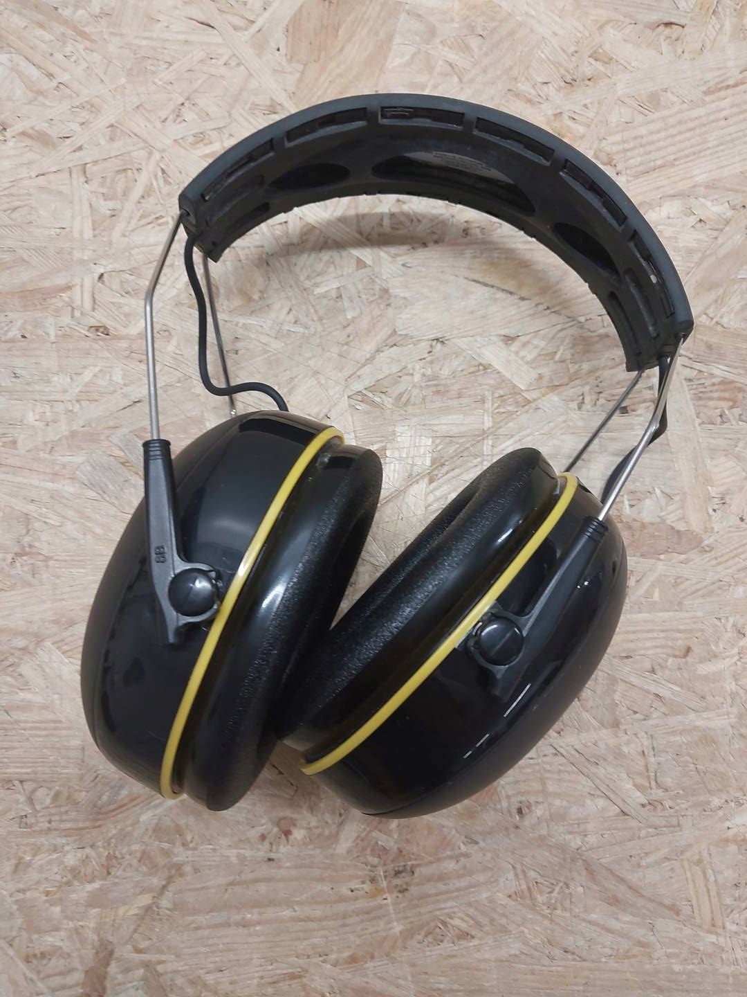 SŁUCHAWKI WYGŁUSZAJĄCE DLA DOROSŁYCH OCHRONNE PRZECIWHAŁASOWE 3M WORKTUNES Typ słuchawki