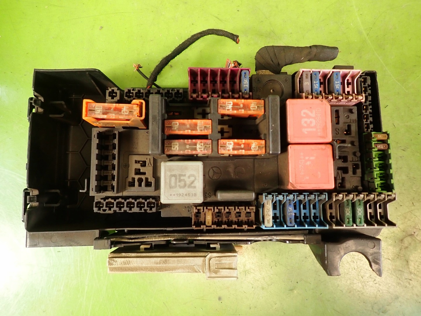 Skrzynka bezpieczników sterownik webasto MERCEDES W213 19r A2058203903