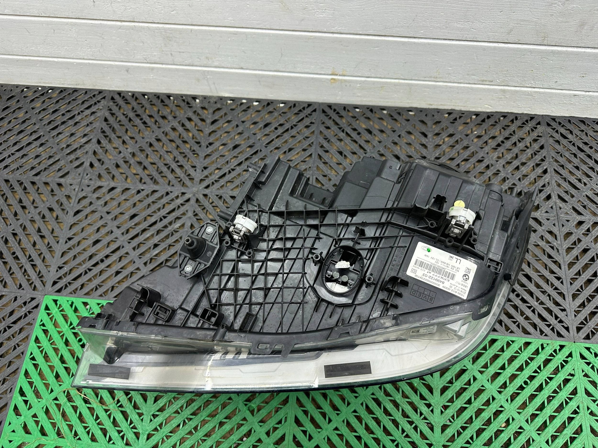 light front side right BMW 5 G30 G31 ADAPTIVE LED 8499122