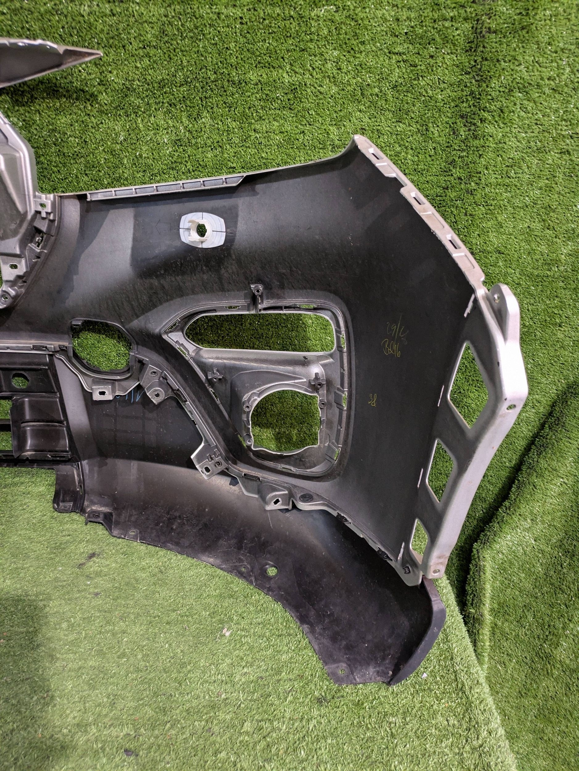 front bumper front SUZUKI SX4 S-CROSS II 20- NR.Z9539