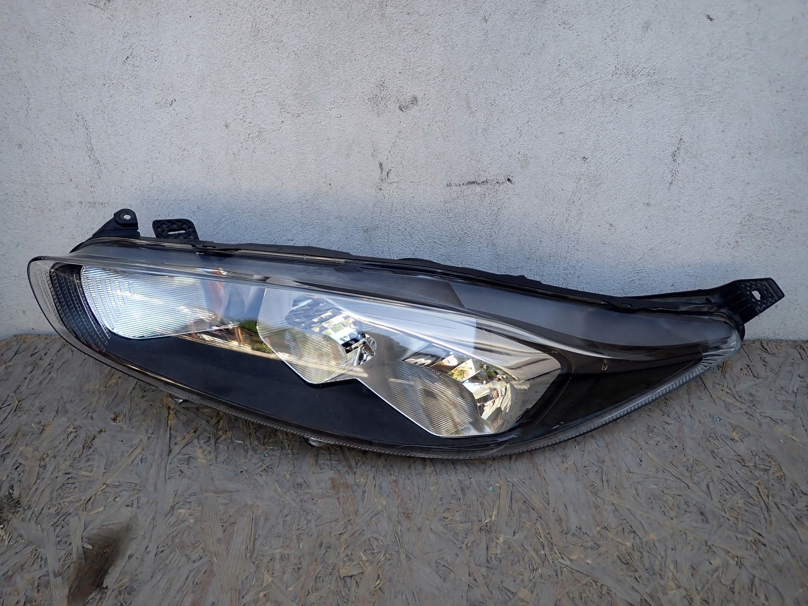 REFLEKTOR left light left FORD FIESTA MK7 VII LIFT 2012-2017 C1BB-13W030-AG