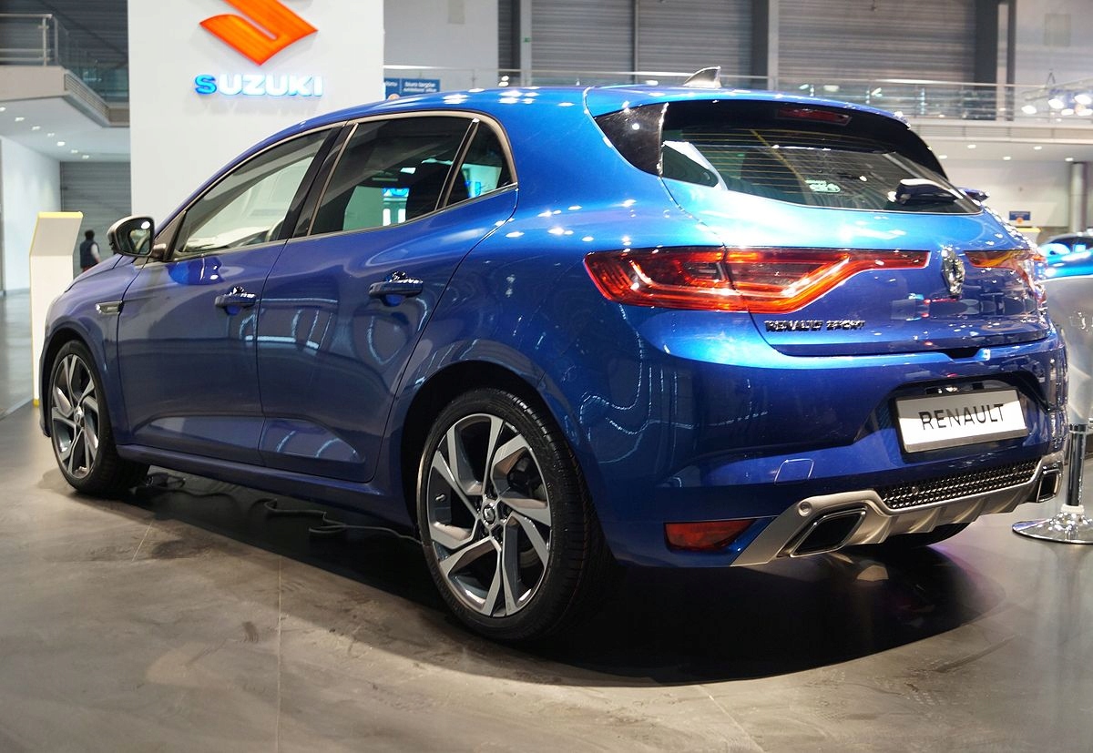 RENAULT MEGANE 4 IV GT LISTWA ZDERZAKA TYLNEGO