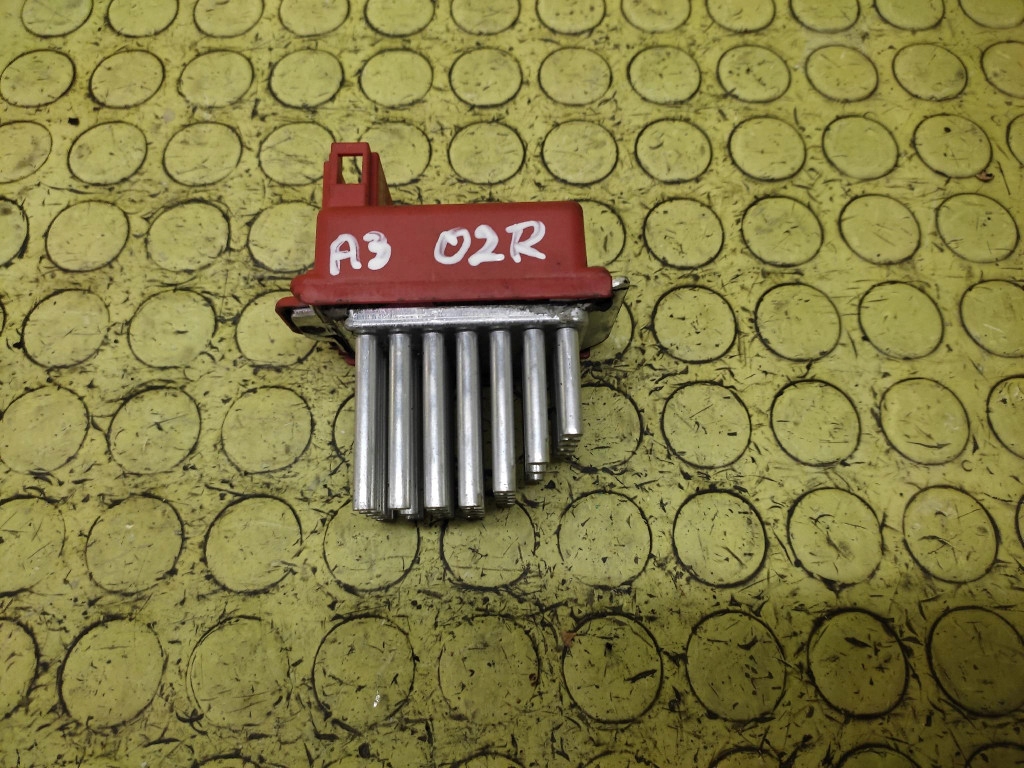 AUDI A3 8L gebläsewiderstand 1J0907521