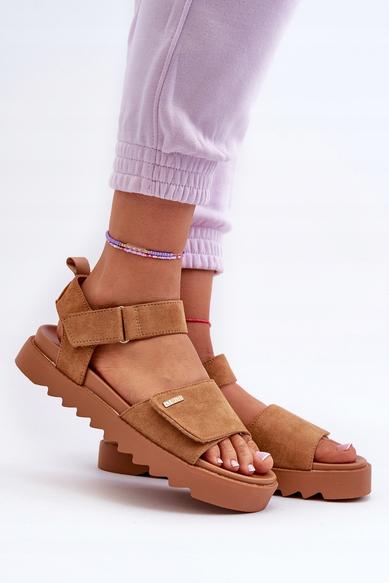 SANDAŁY DAMSKIE NA PLATFORMIE EKO ZAMSZ BIG STAR NN274705 BRĄZOWE 39 Stan opakowania oryginalne