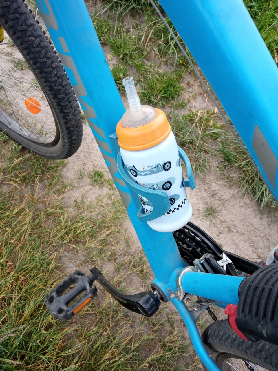 Koszyk na Bidon Rowerowy MTB Szosowy Miejski Czerń Model Koszyk na Bidon Rowerowy MTB Szosowy Miejski