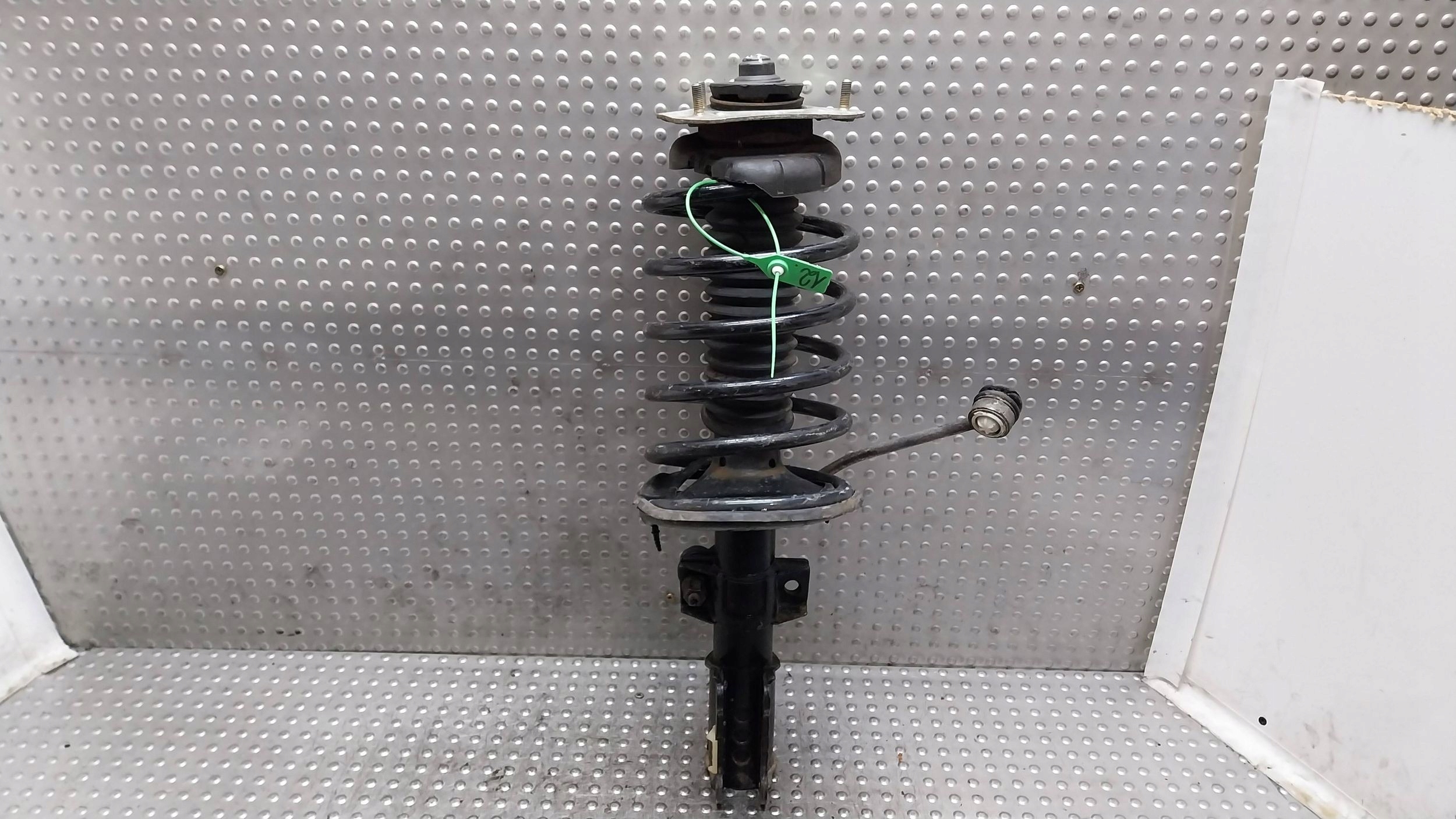 shock absorber left front 30683343A VOLVO V70