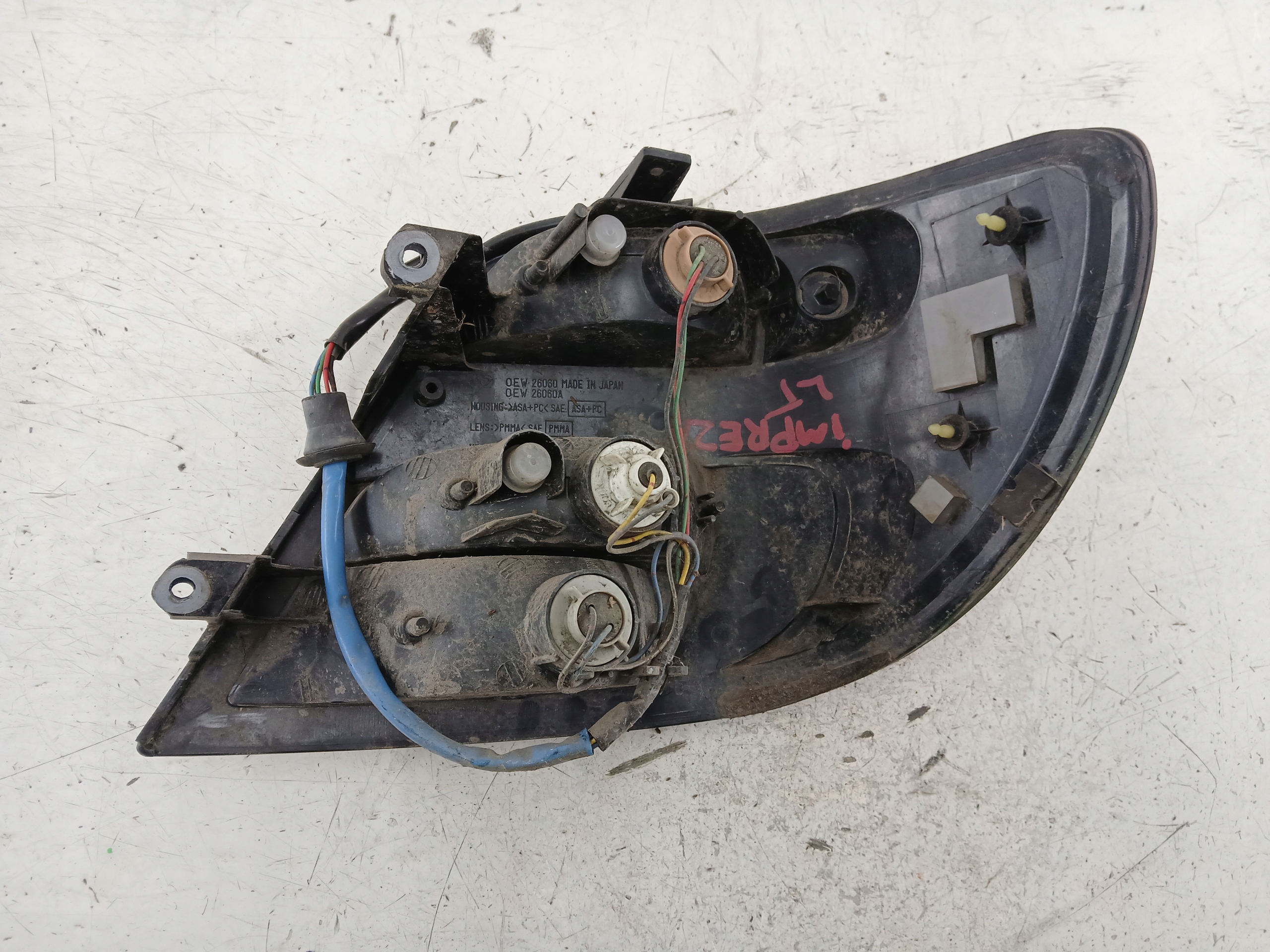 SUBARU IMPREZA GG KOMBI light left rear part