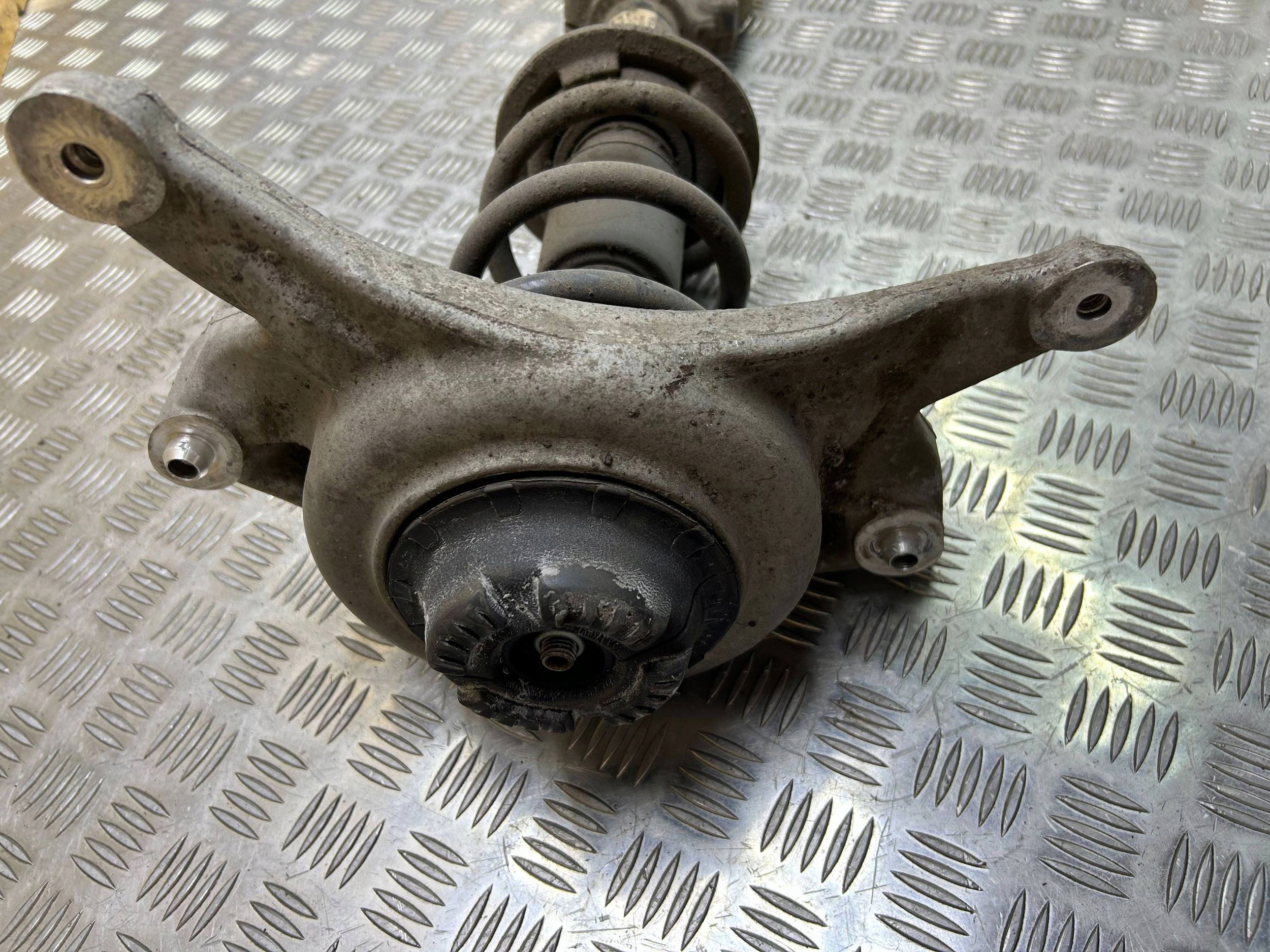 shock absorber front left Audi A5 Sportback 8TA 2013 8K0413031
