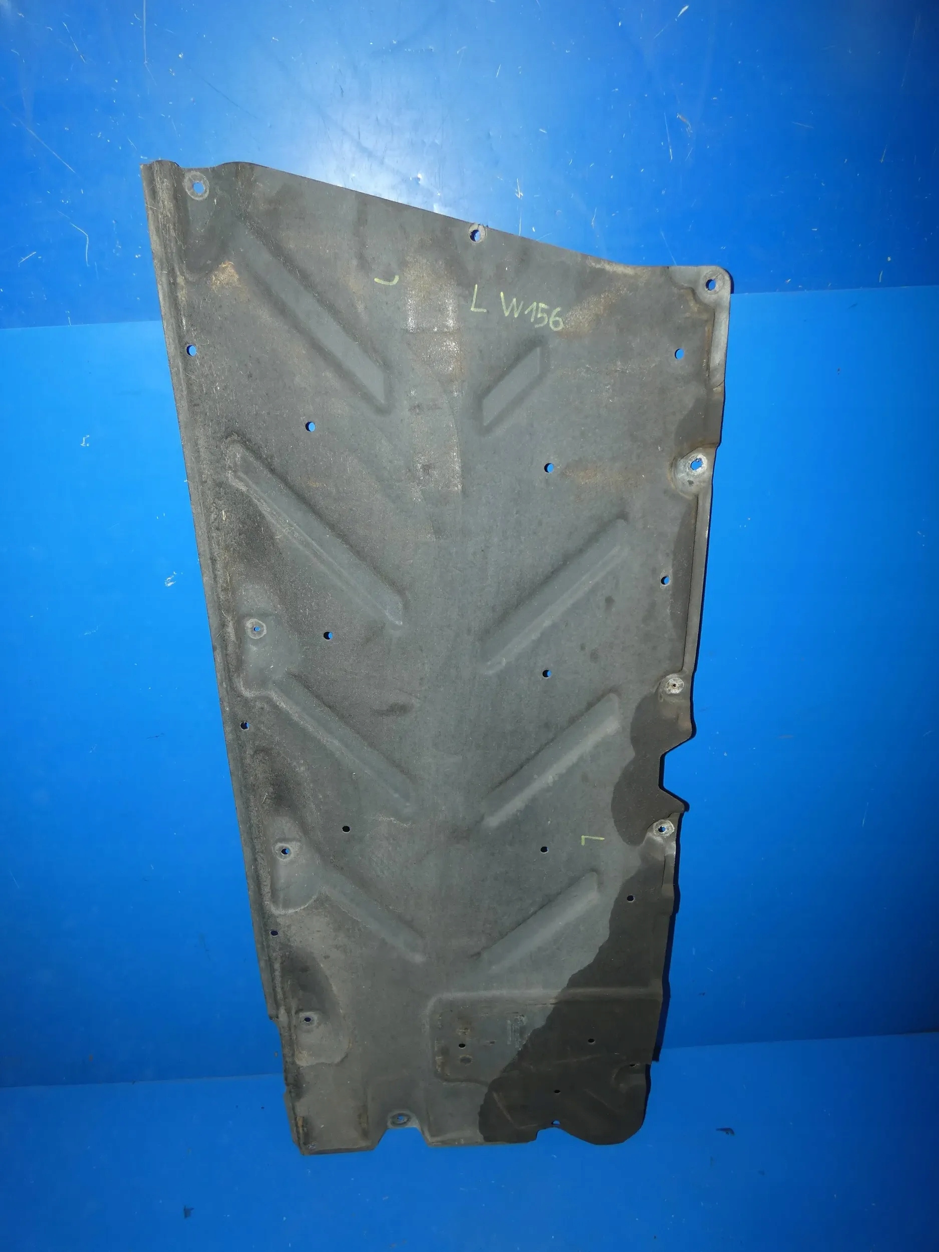 MERCEDES GLA W156 cover chassis left lower