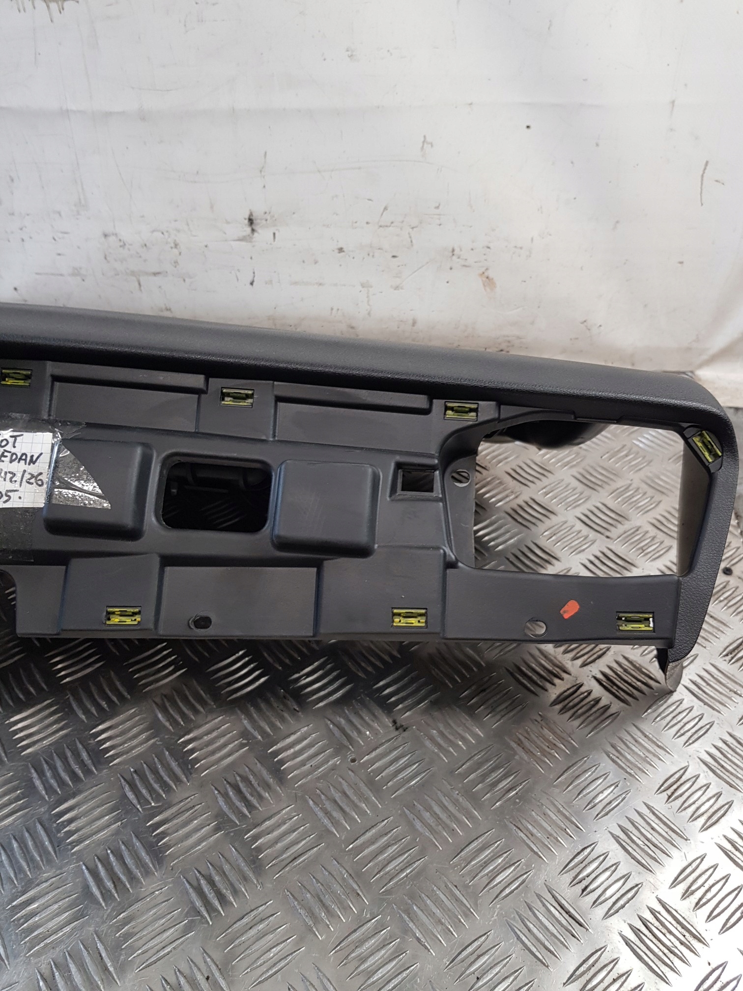 dashboard instrument panel cockpit 96743879ZD PEUGEOT 301 sedan 18R