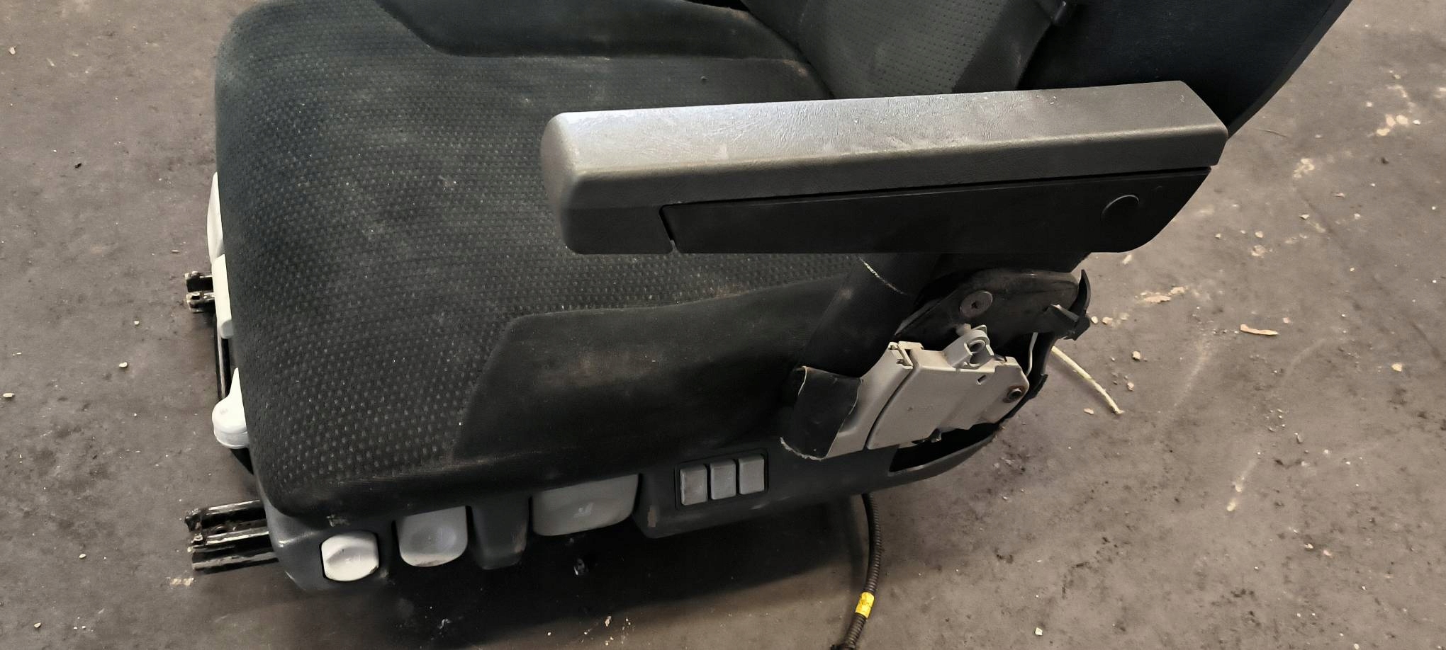 seat front PNEUMATYCZNY MAN TGX 18.440