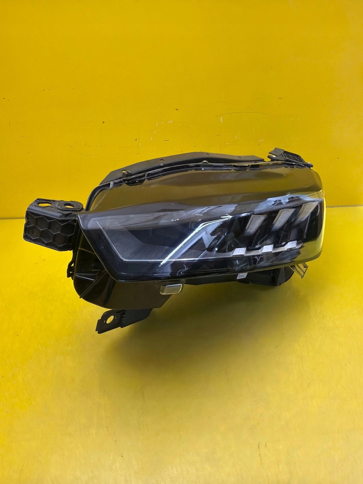 light left front Peugeot 3008 III 23- Full Led 9862665280