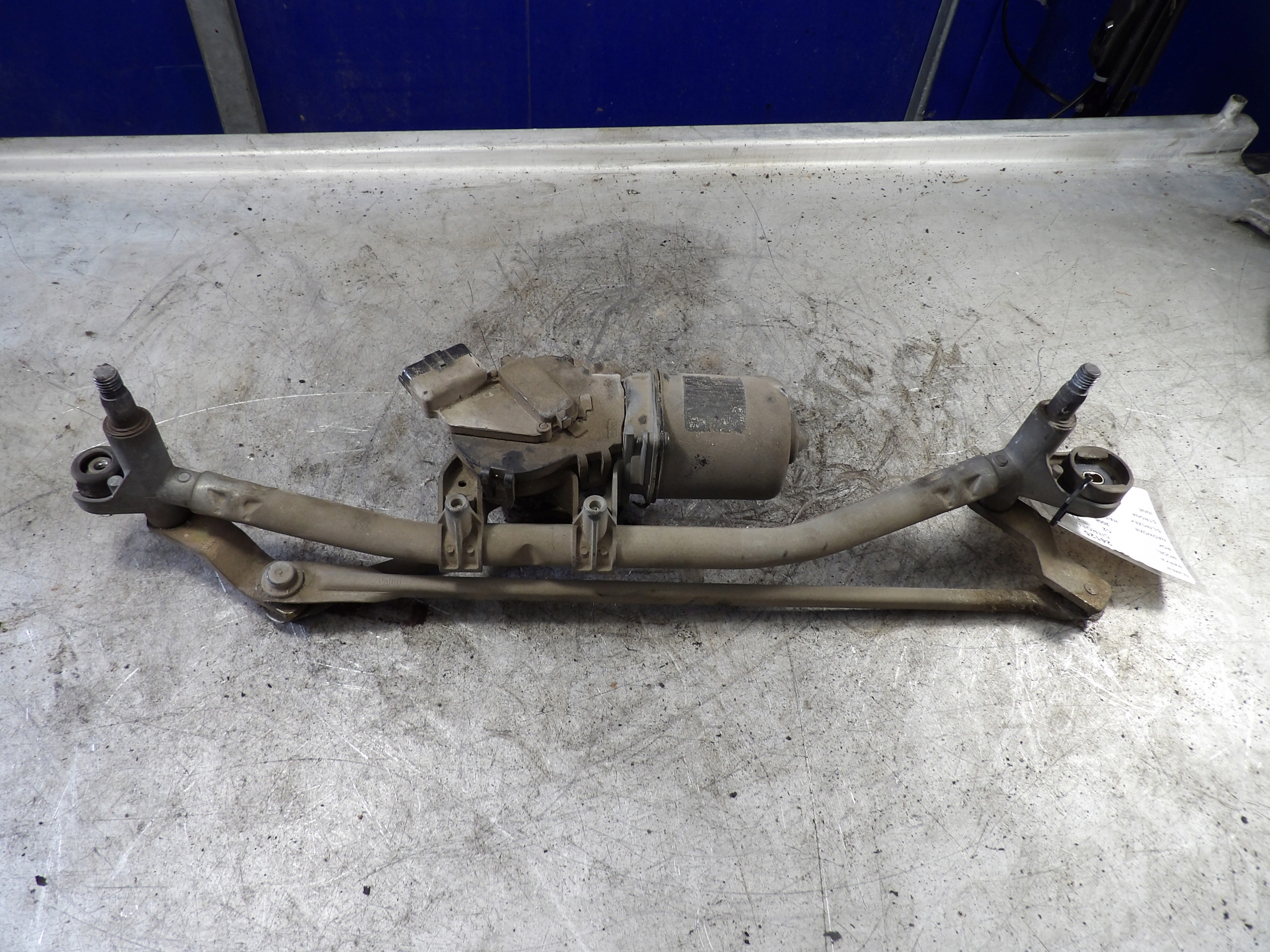 Citroen C2 mechanismus stěračů předek