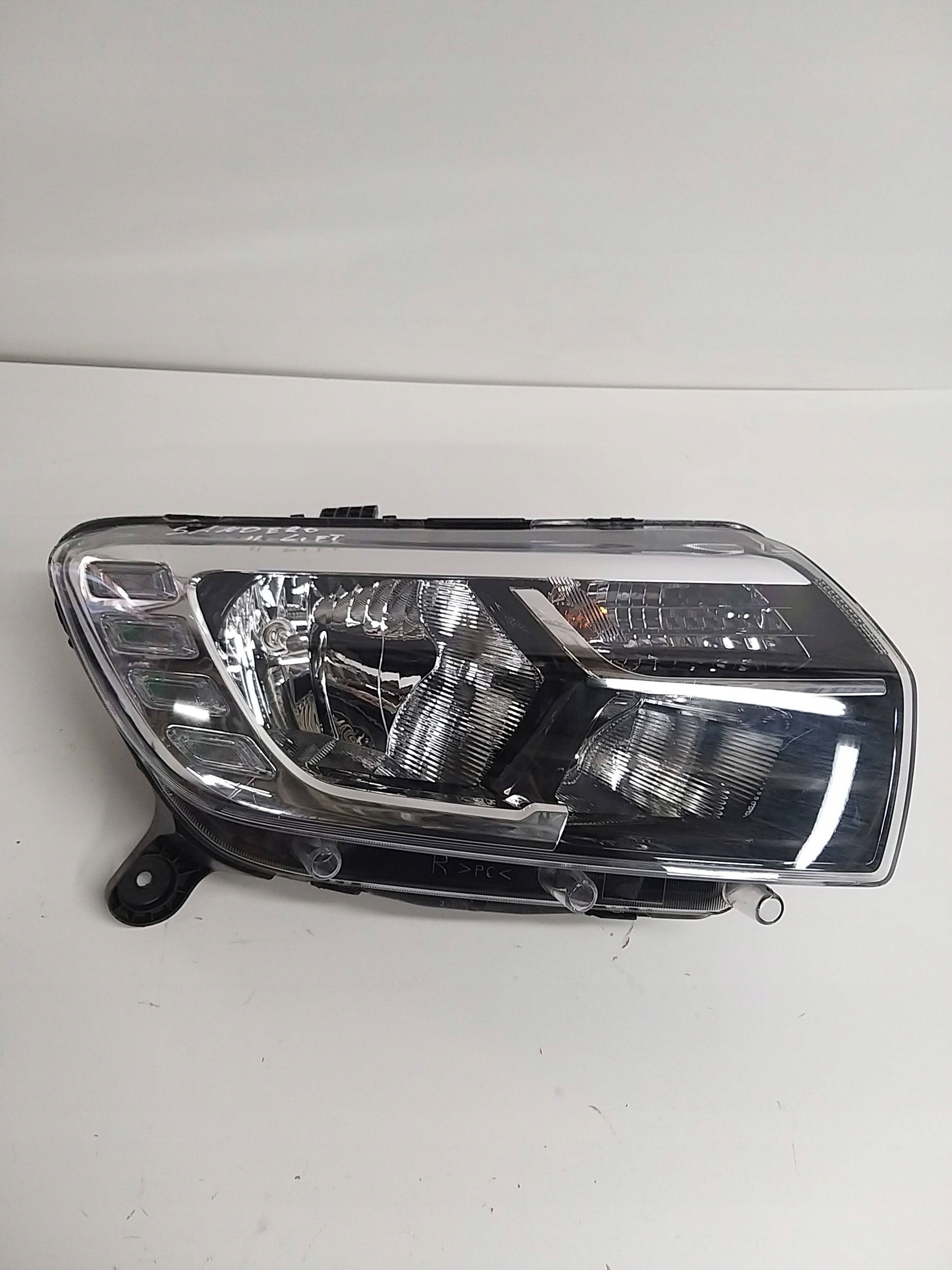 DACIA SANDERO II LOGAN II light right front front LIFT 17R
