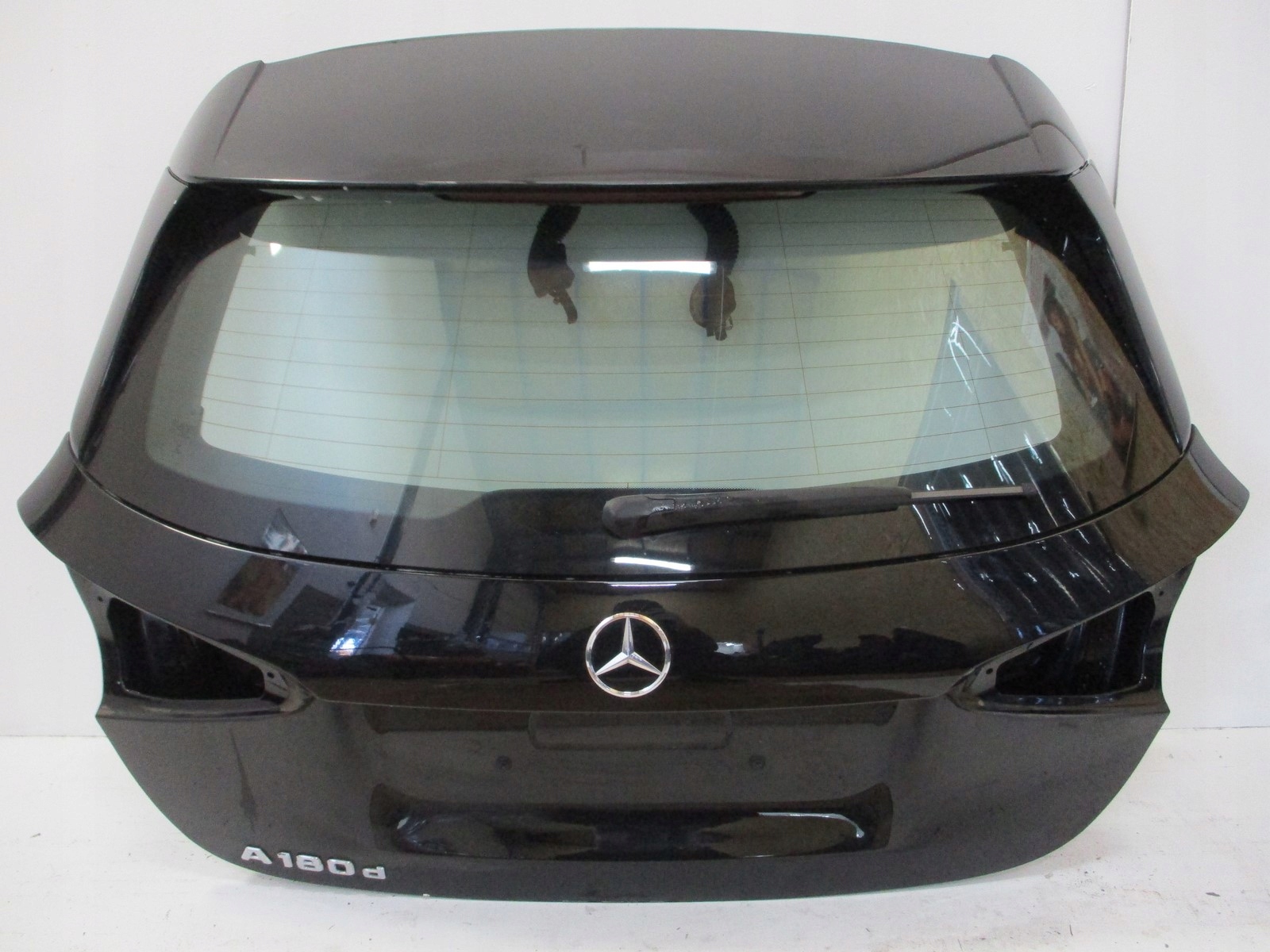 Klapa tylna Mercedes A KLASA 177 19R KAMERA