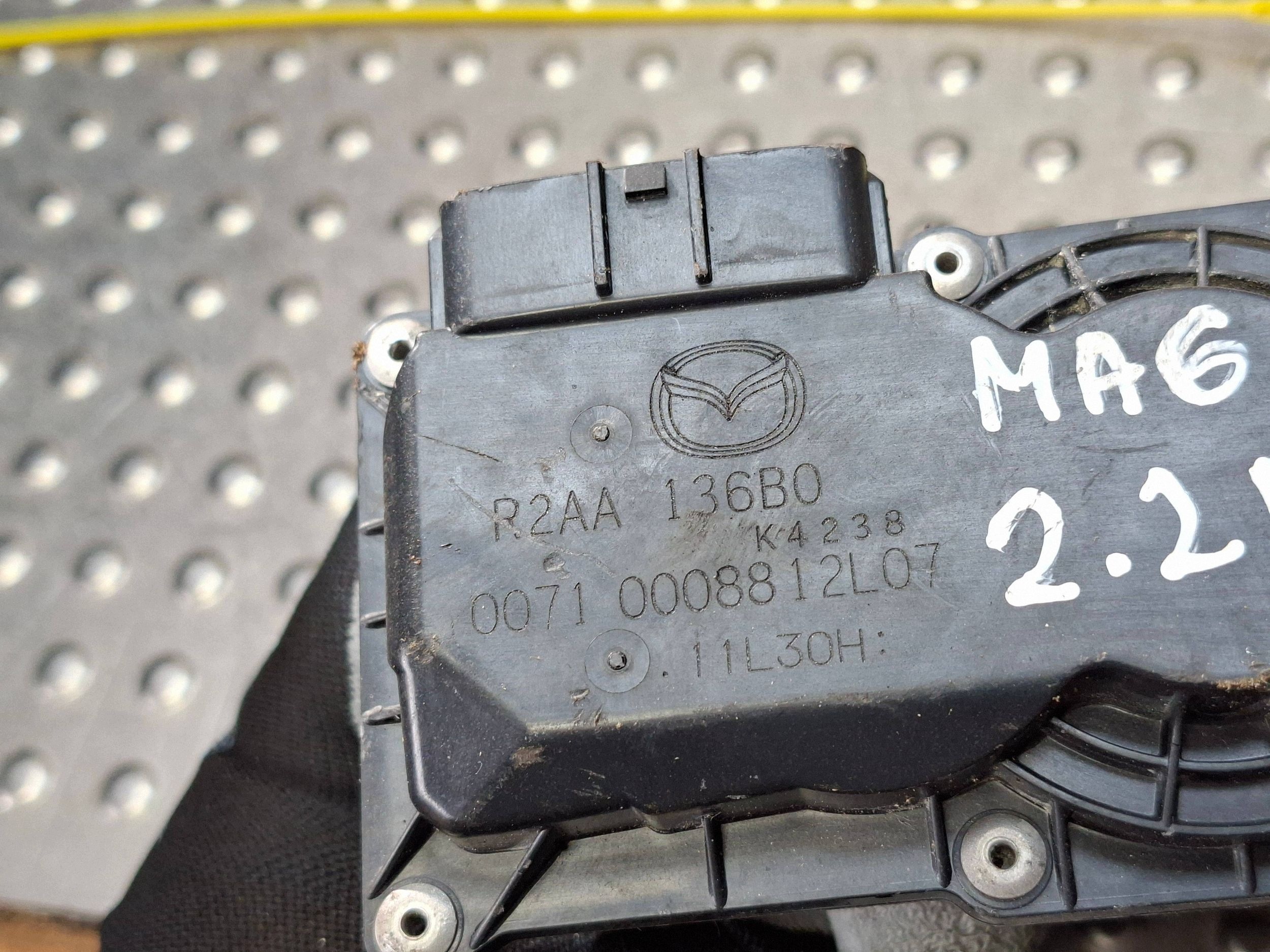 drosselklappenstellmotor MAZDA CX7 6 GH 08- 2.2 D R2AA136B0