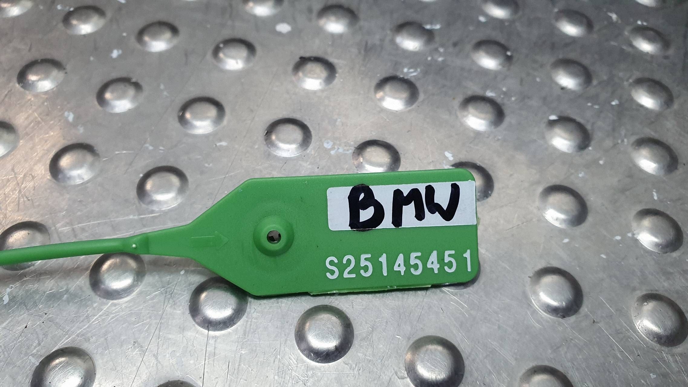 light right front 0301384202 BMW 5 E32 E34 original EUROPA