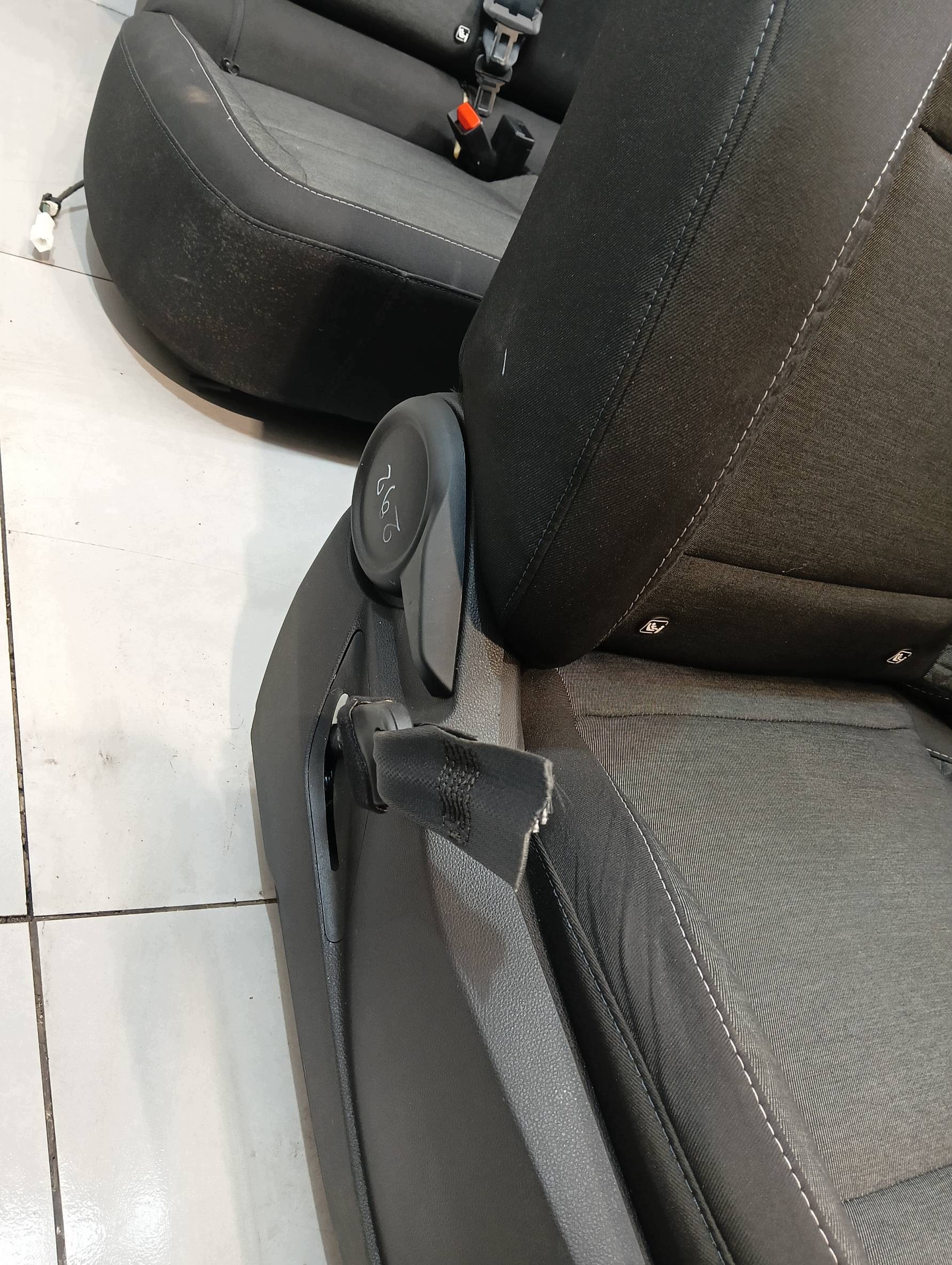 seats side KOMPLET Renault Captur II (2019-)