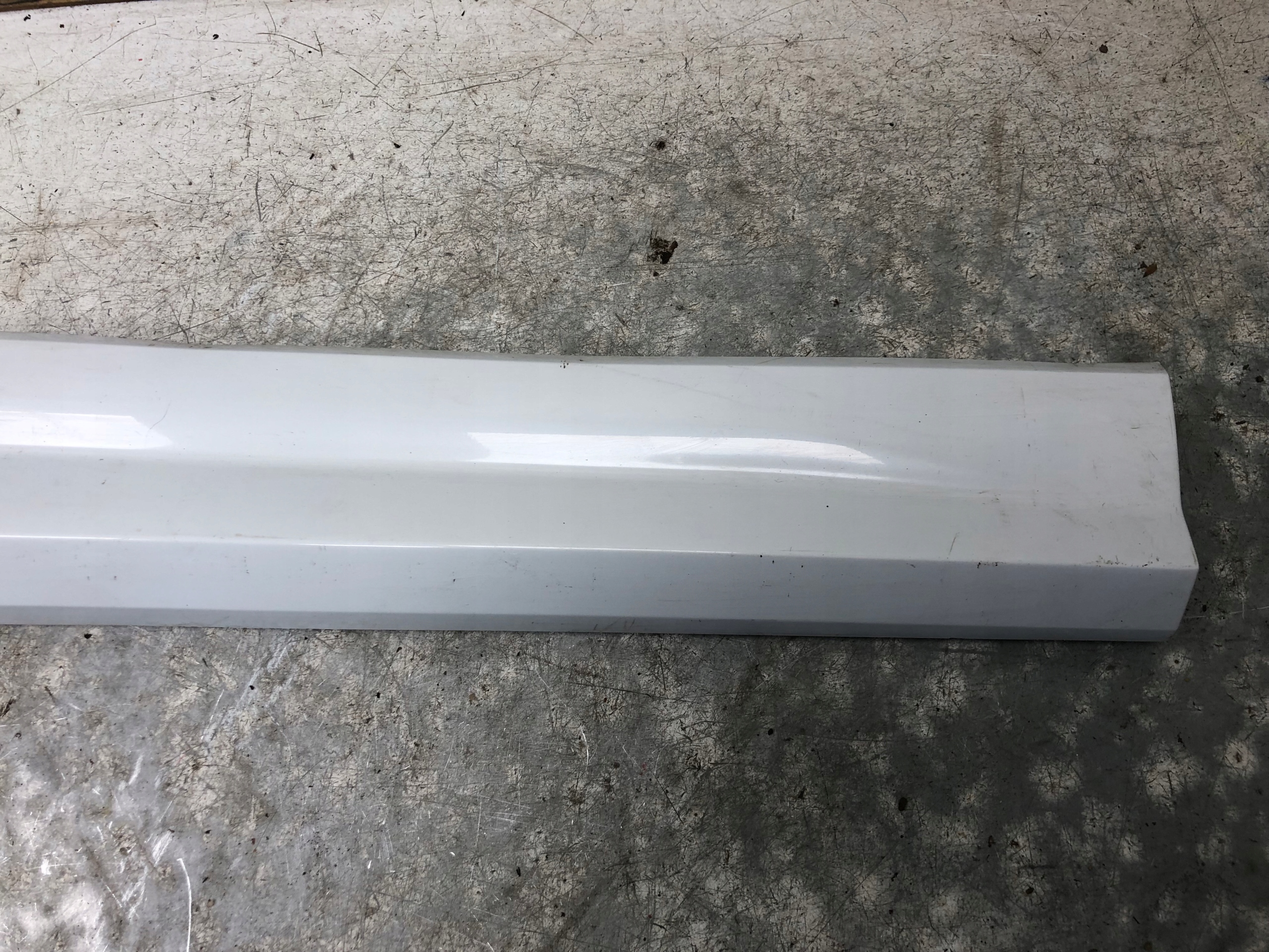 moulding door right front AUDI Q2 S-LINE 81A853960A