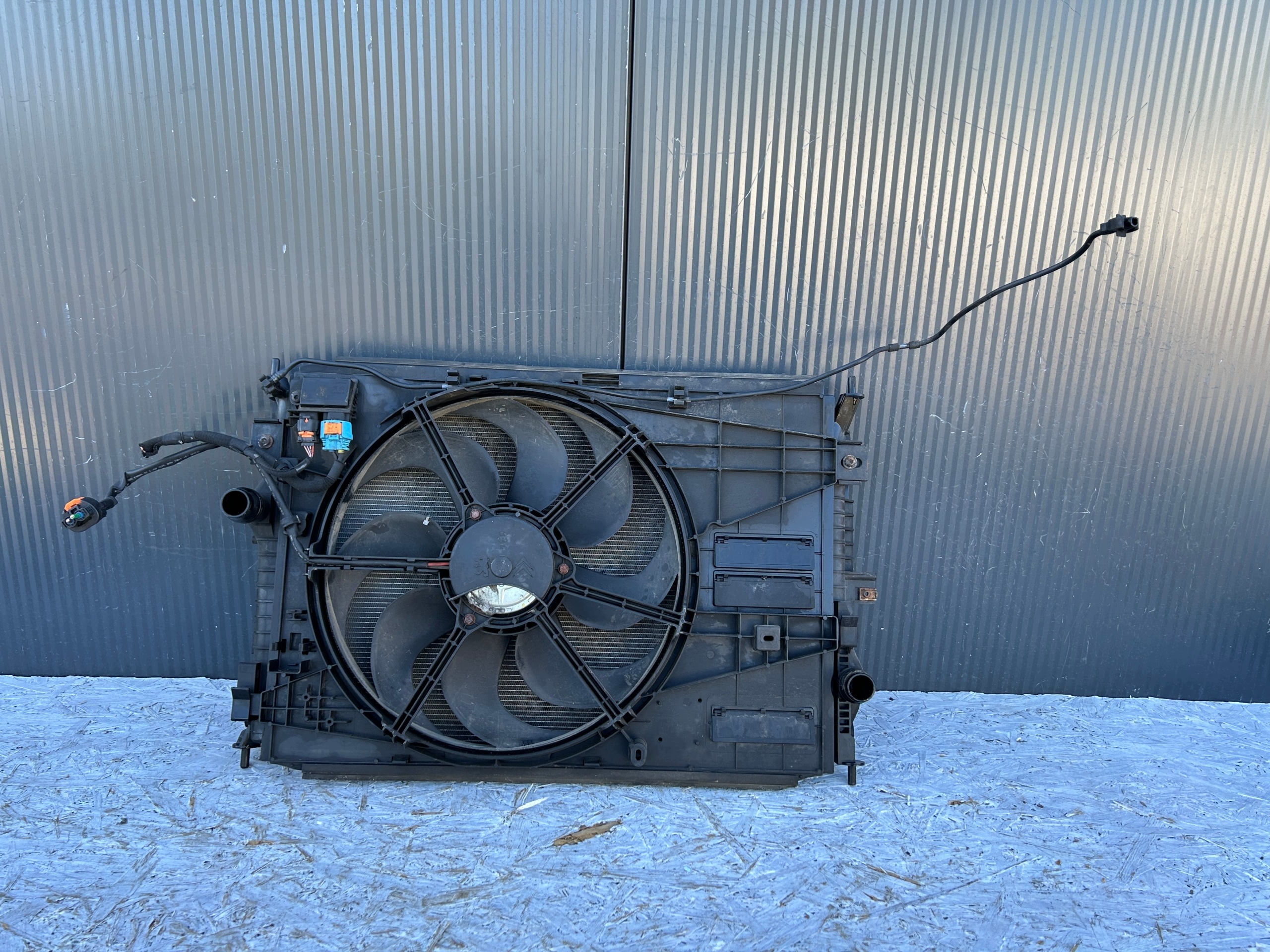 chladiče ventilátor PEUGEOT 308 II T9 13- 1.6 BLUE HDI 9806313580