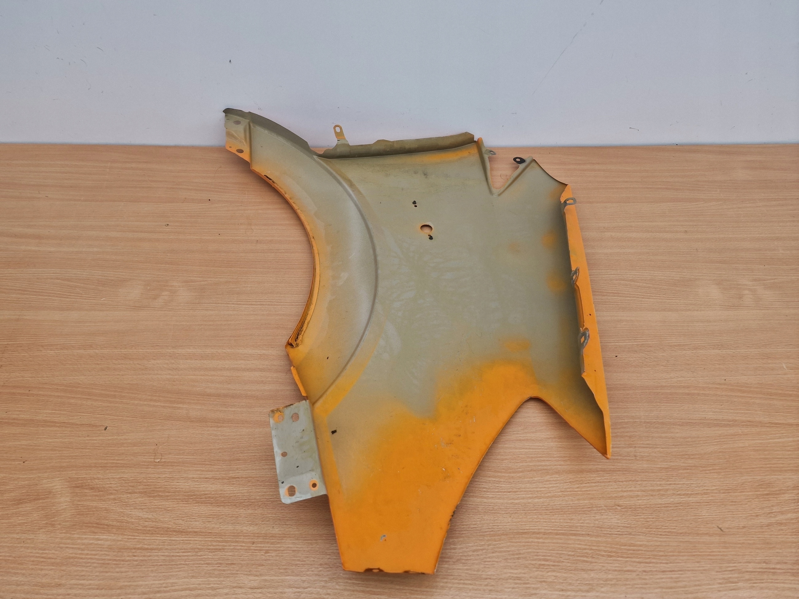 MERCEDES SPRINTER 906 left fender front Z OTWOREM