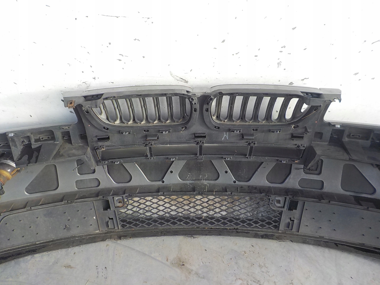 497 BMW X3 E83 nárazník predok predný