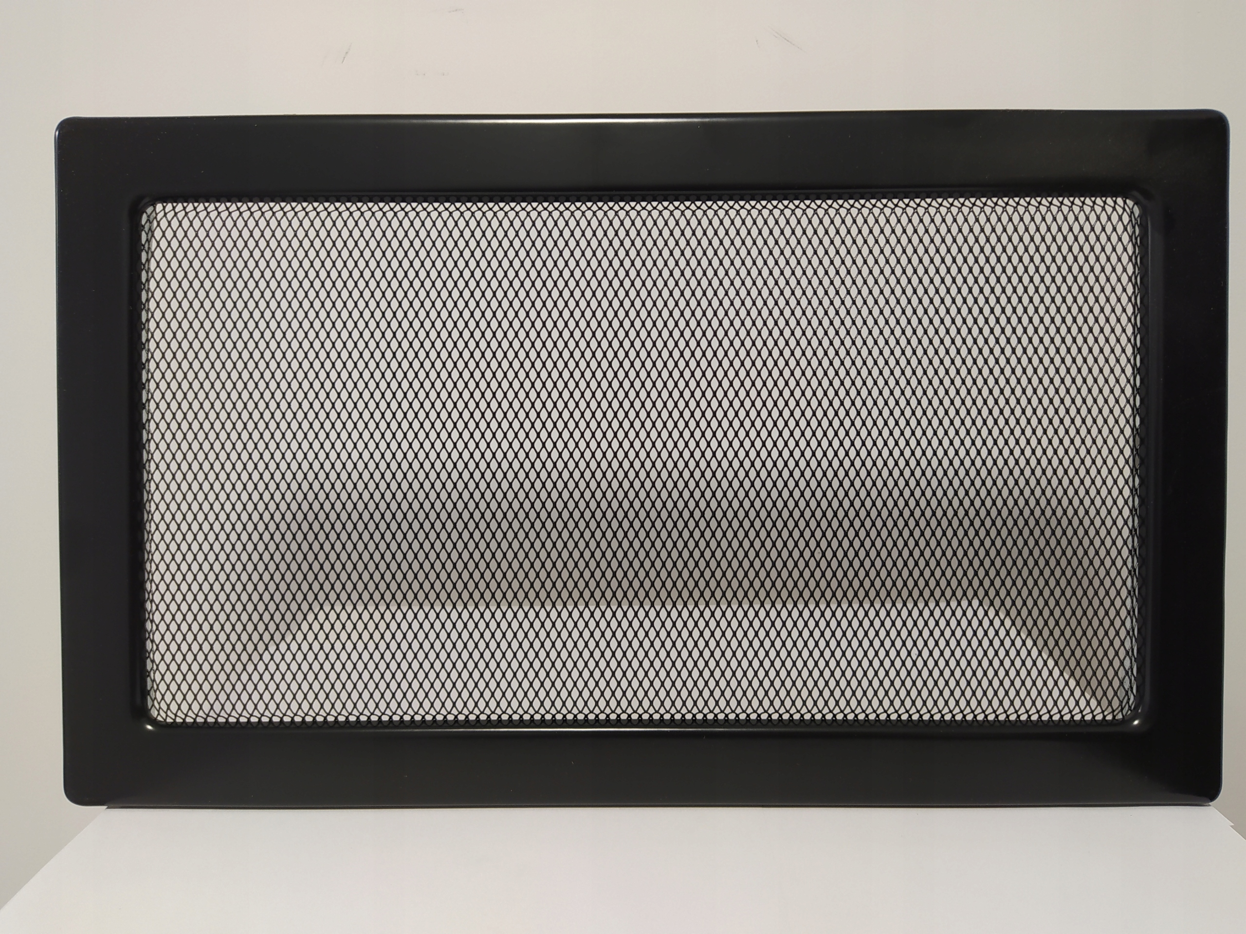 KRATKA KOMINKOWA WENTYLACYJNA 22x37 CZARNA EAN (GTIN) 5901350042649