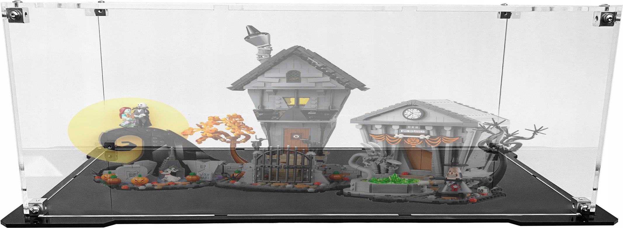 Vitrína s černou základnou pro stavebnici Lego 21351 Městečko Halloween