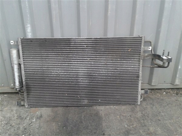 РАДІАТОР КОНДИЦІОНЕРА KIA SPORTAGE II 2.0 CRDI