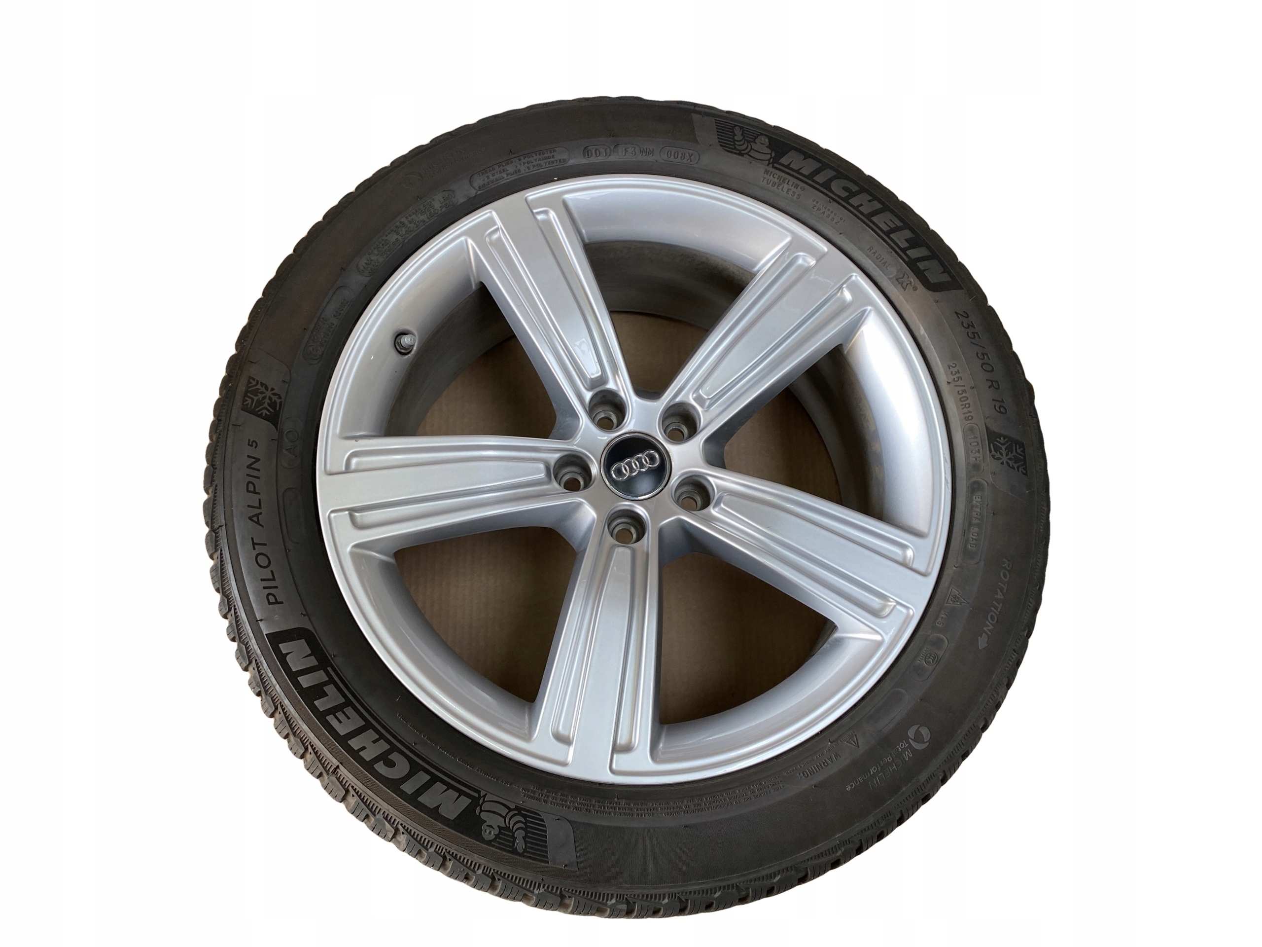 AUDI A8 4N D5 wheels discs 235/50R19 ZIMA
