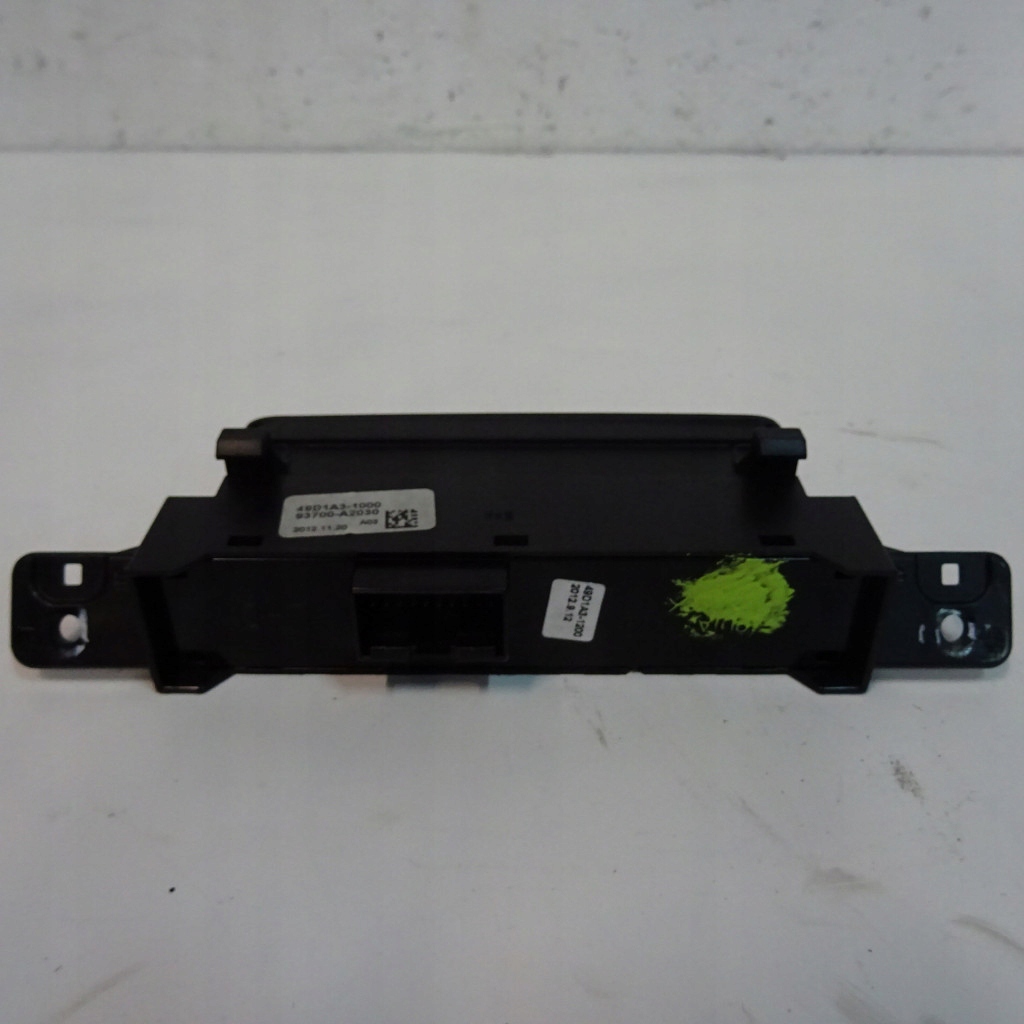 KIA CEED Commandes ESP GRZANIE Sièges 93700-A2030