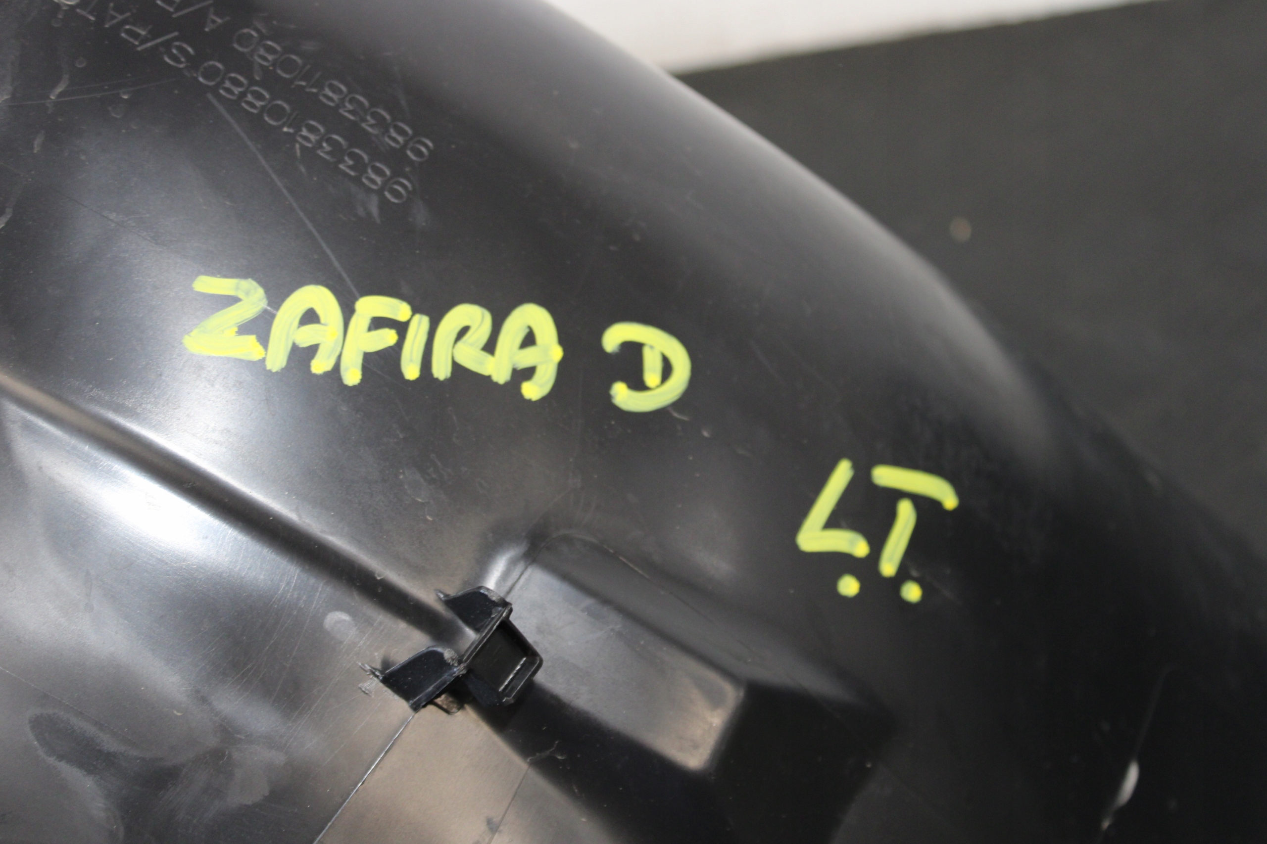 mudguard left rear part 9833810880 OPEL ZAFIRA D LIFE