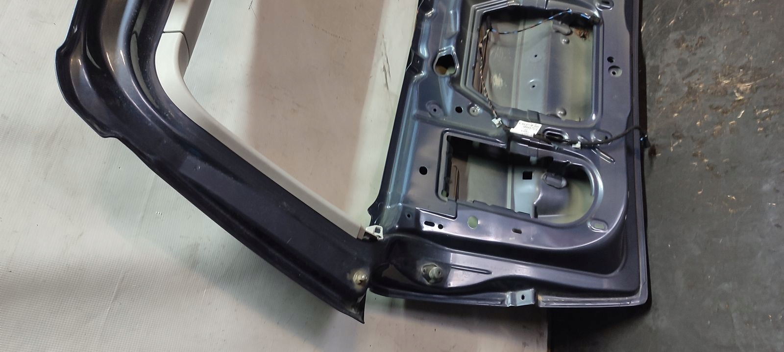 trunk door boot Opel Zafira B Z168