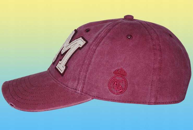 CZAPKA Z DASZKIEM REAL MADRYT MĘSKA PODNISZCZONA Nazwa drużyny REAL MADRYT