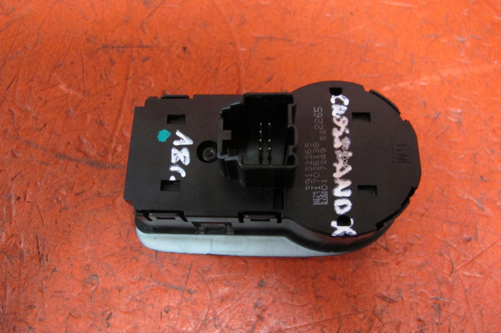 Opel Crossland X P17 H75 PANEL light switch EUROPA 39132265