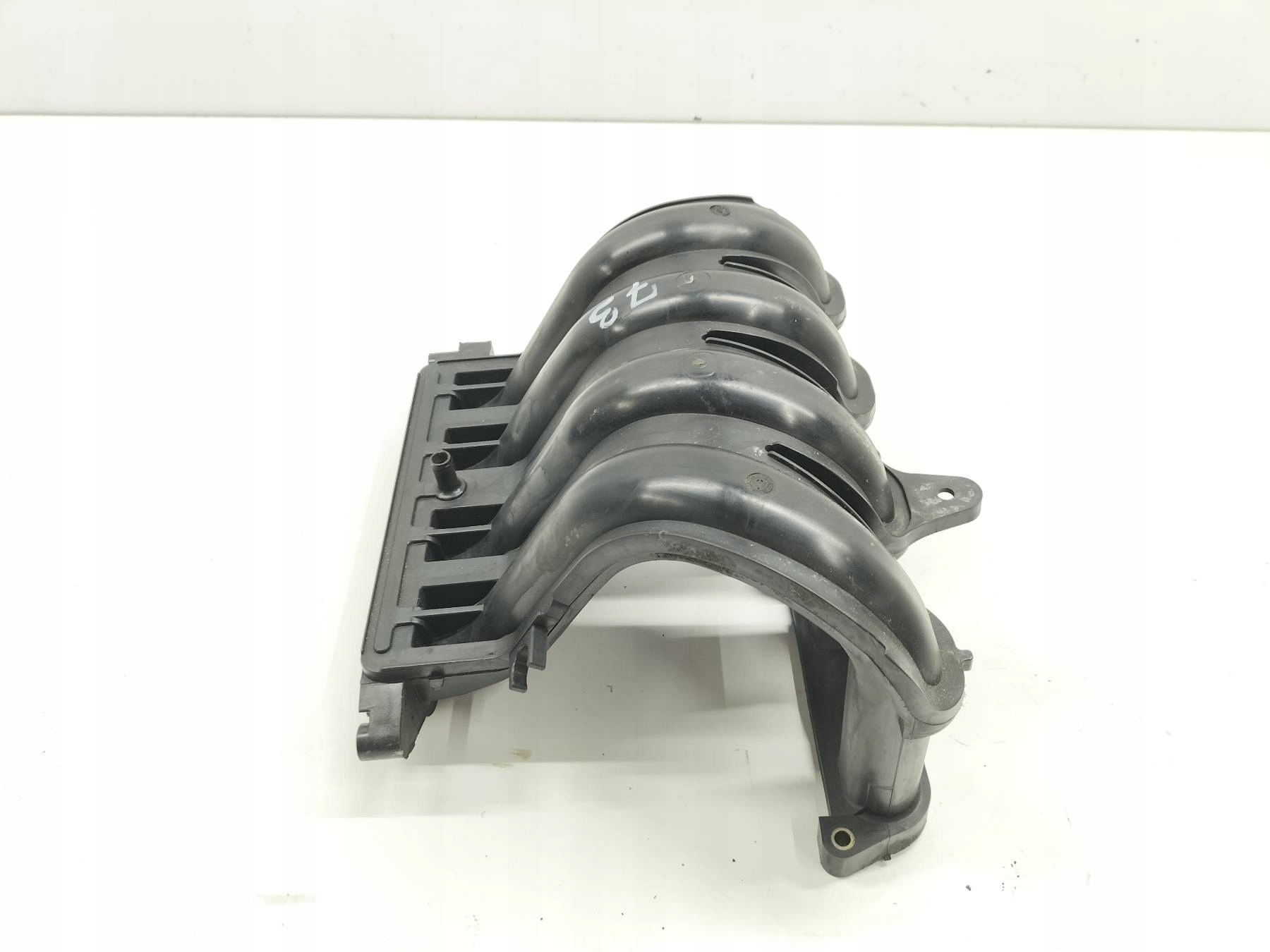 intake manifold 1.2 Nissan Micra II (1992-2003)