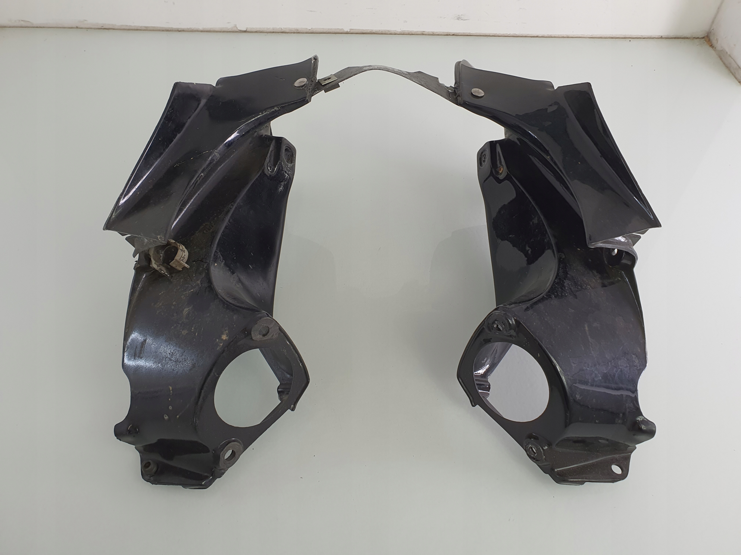 101773 - F138 APRILIA RSV 1000 MILLE повітрозабірник KPL