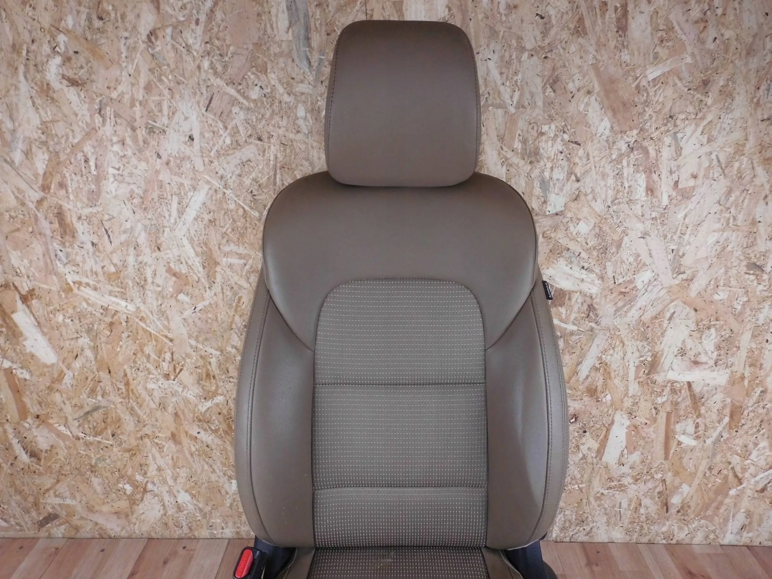 KIA Sportage IV seat left front front sitting place left