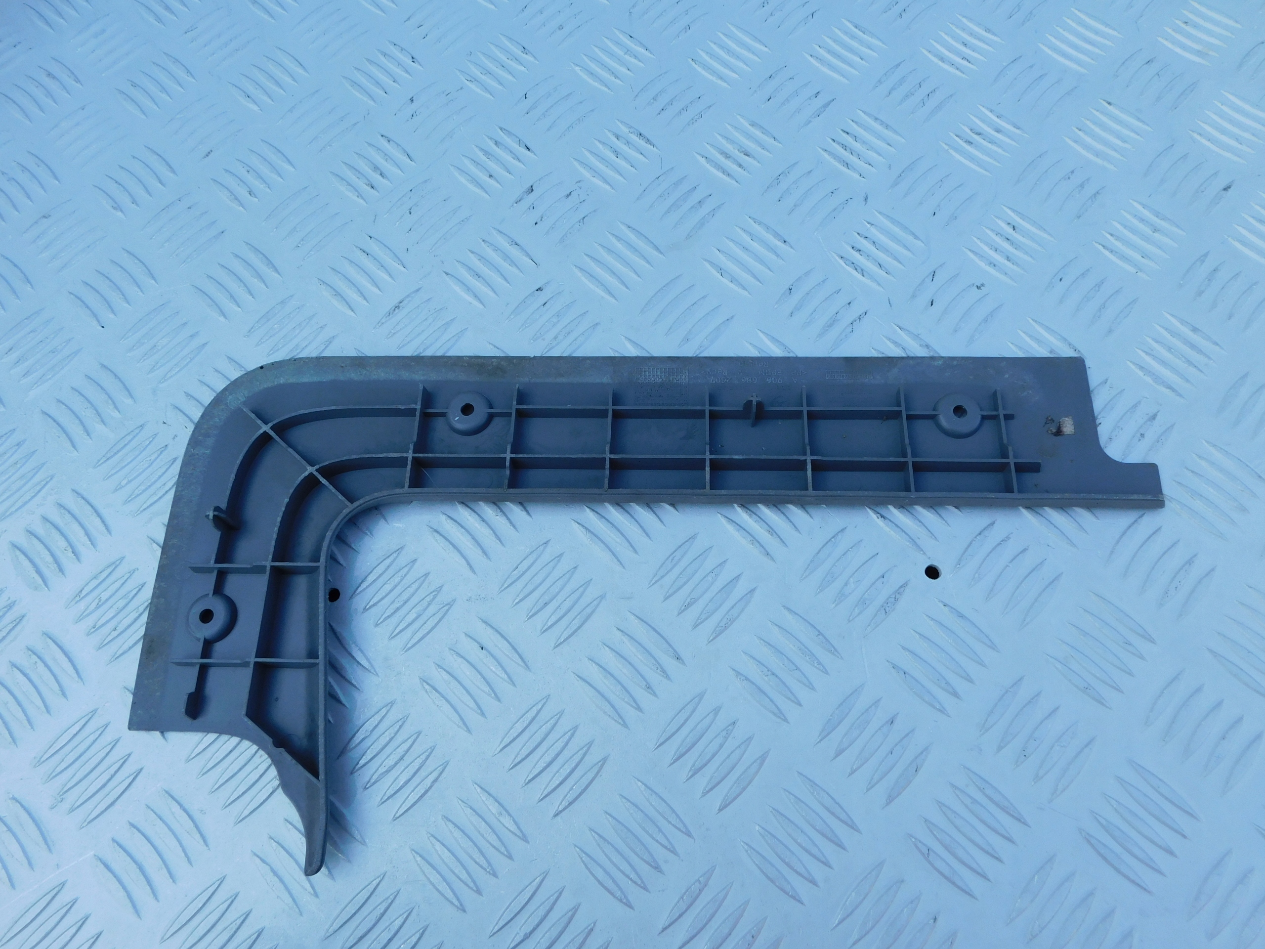 Sprinter 906 plastic covering spoiler of the threshold R OEM original