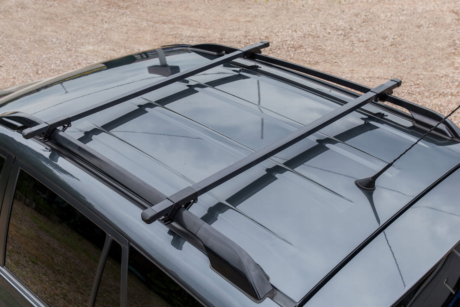 BELKI DACHOWE STAL SIMPLE 120 CM Materiał stal