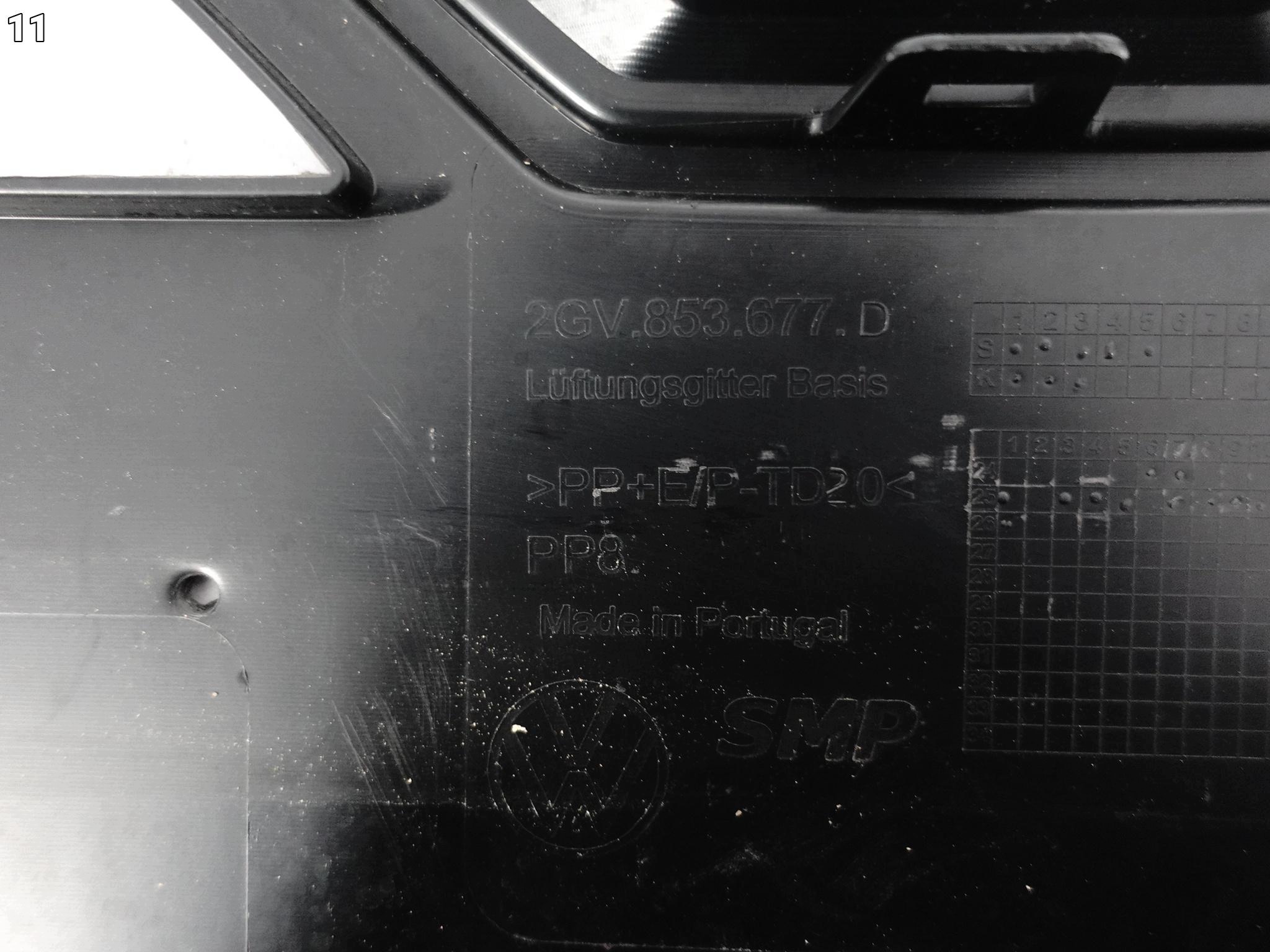 VW T-ROC II 2 2GV 25- mřížka maska BASIS W nárazník předek (PDC)
