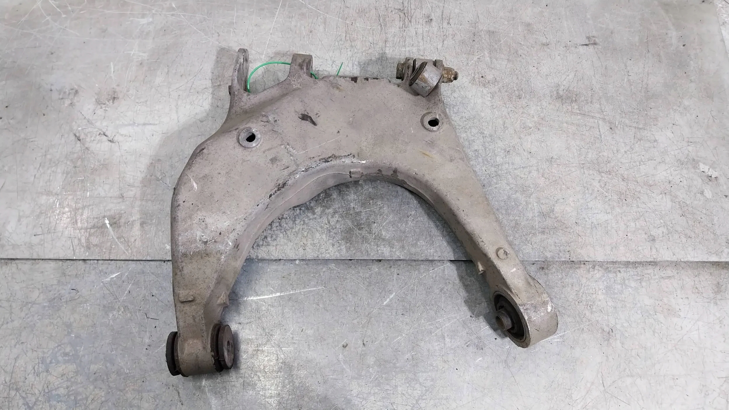 QUERLENKER HECK LINKS 4D0511515D AUDI A8 D2