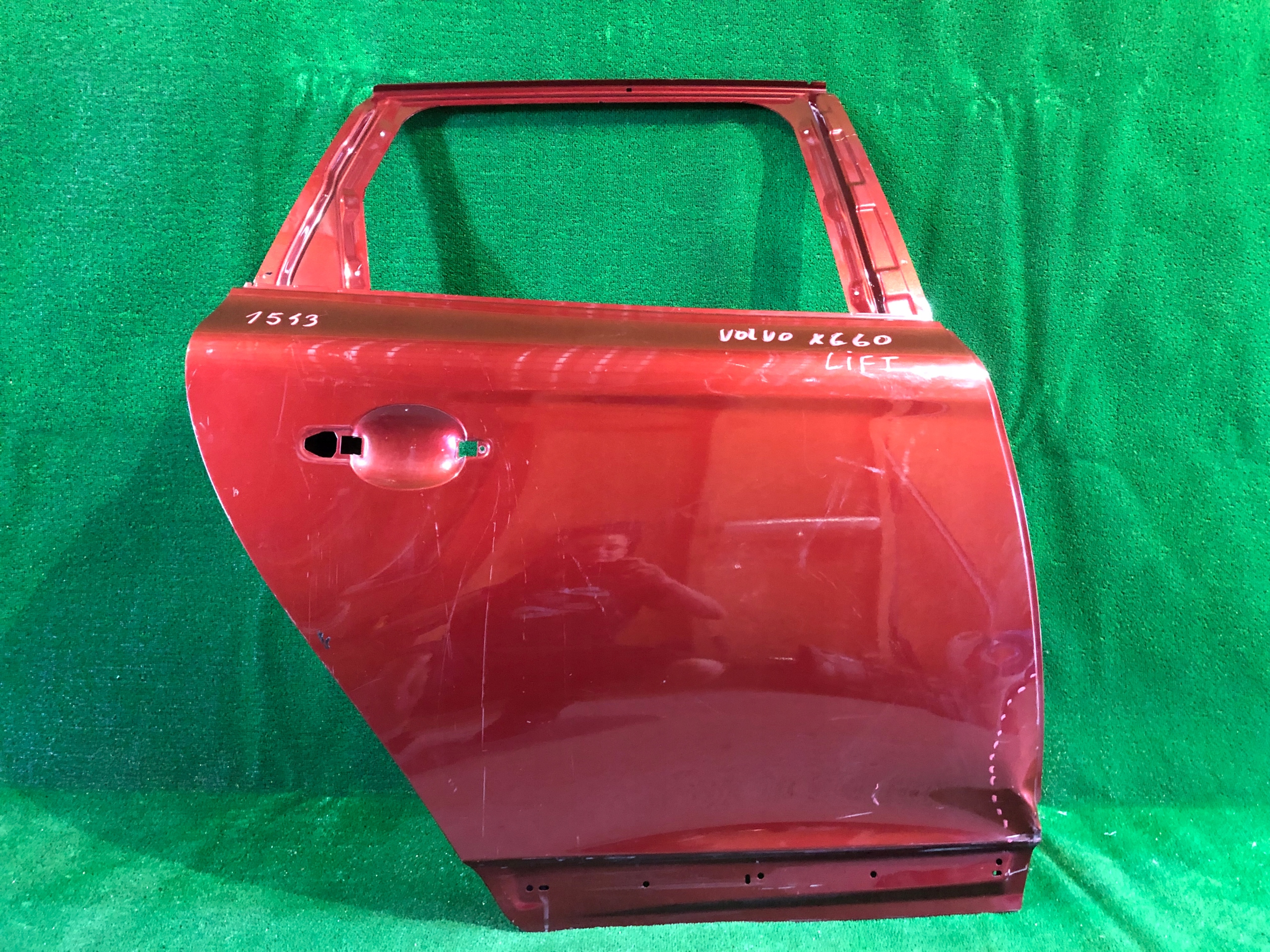 VOLVO XC60 LIFT door rear. right