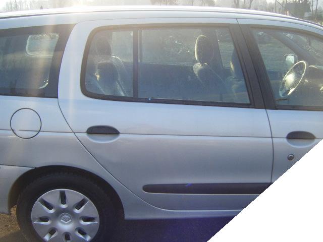 RENAULT MEGANE KOMBI 99-03 DRZWI PRAWE TYLNE MV632